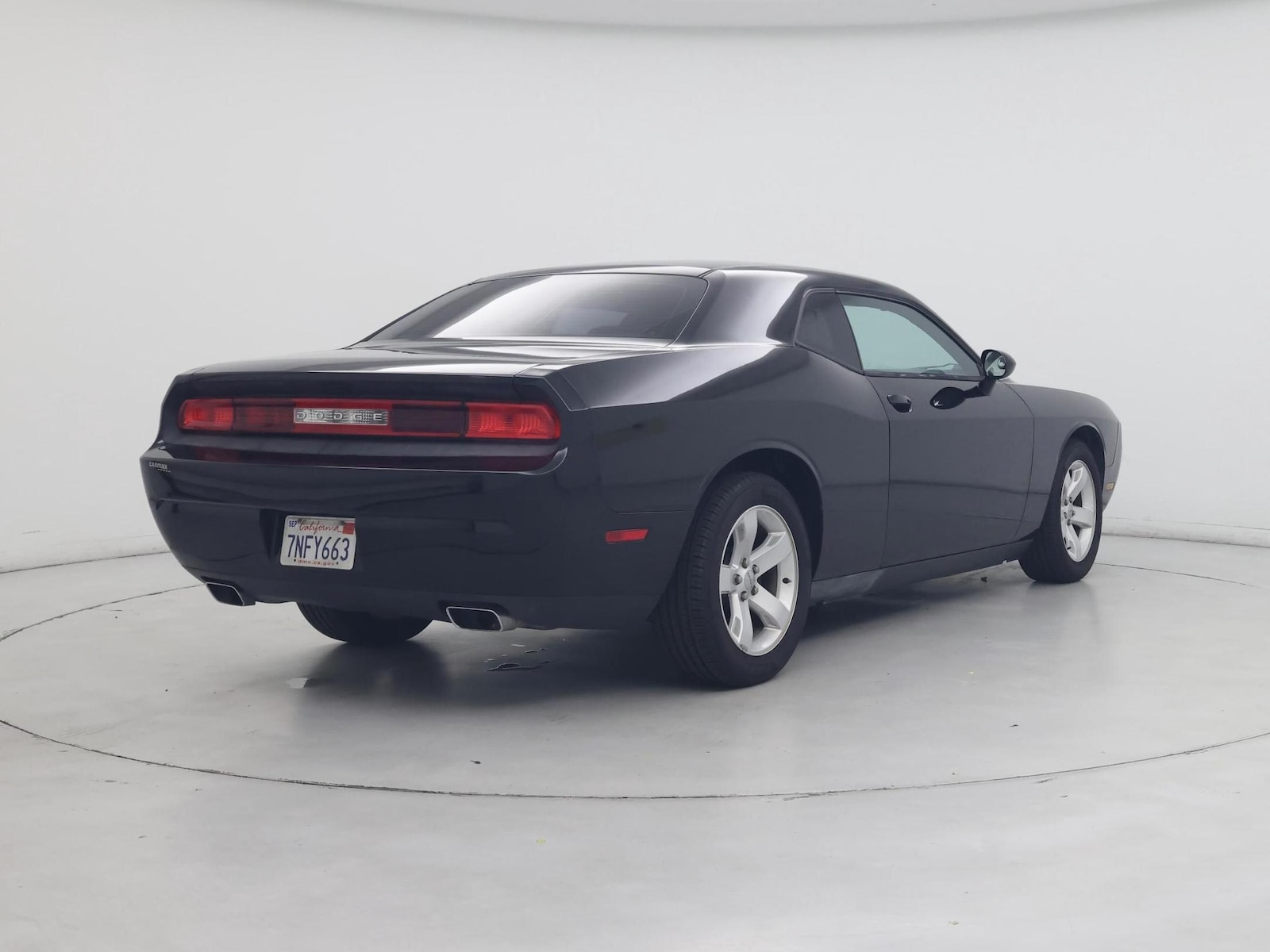 2014 Dodge Challenger SXT - Photo 9