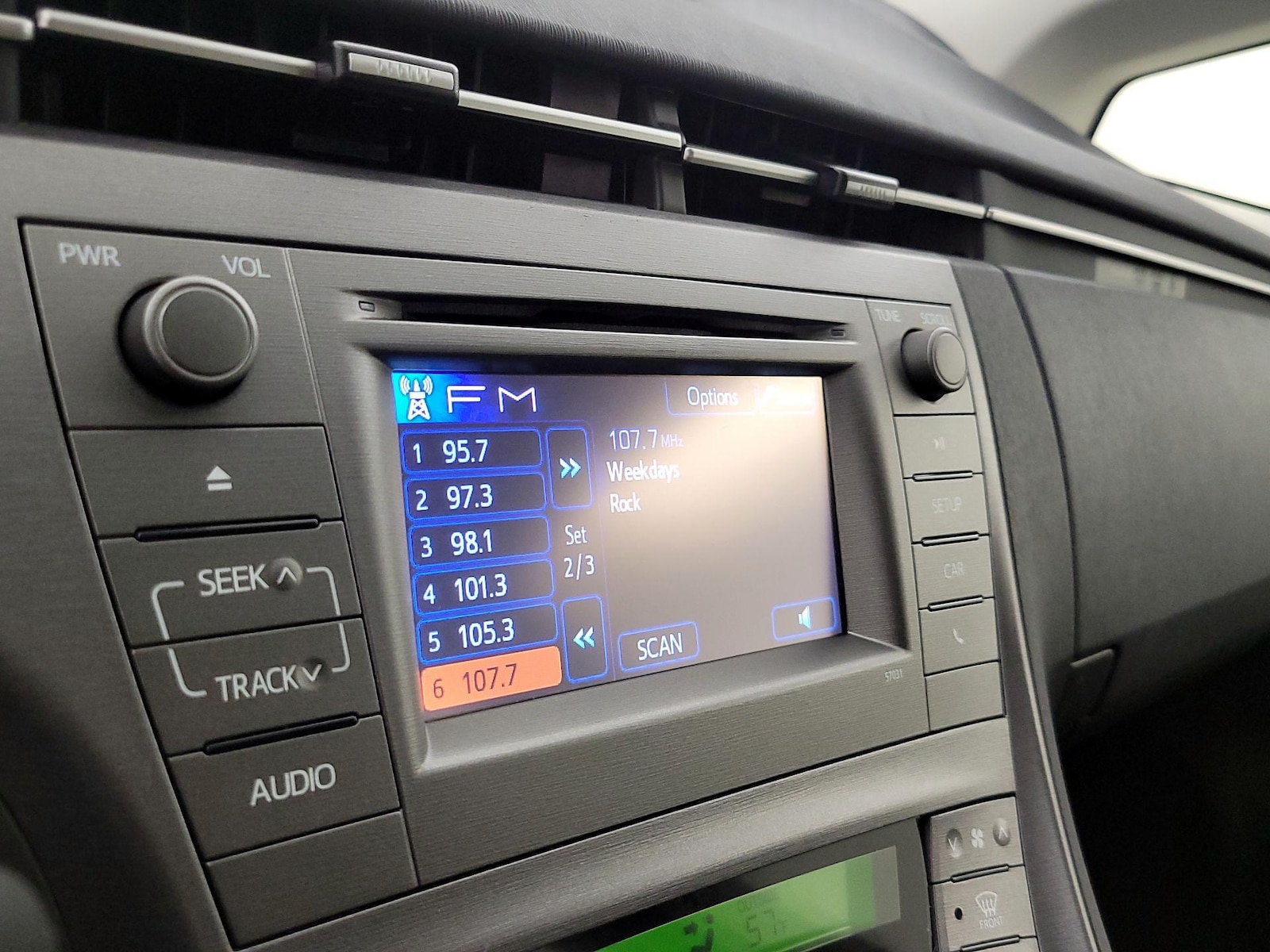 2015 Toyota Prius Two - Photo 16
