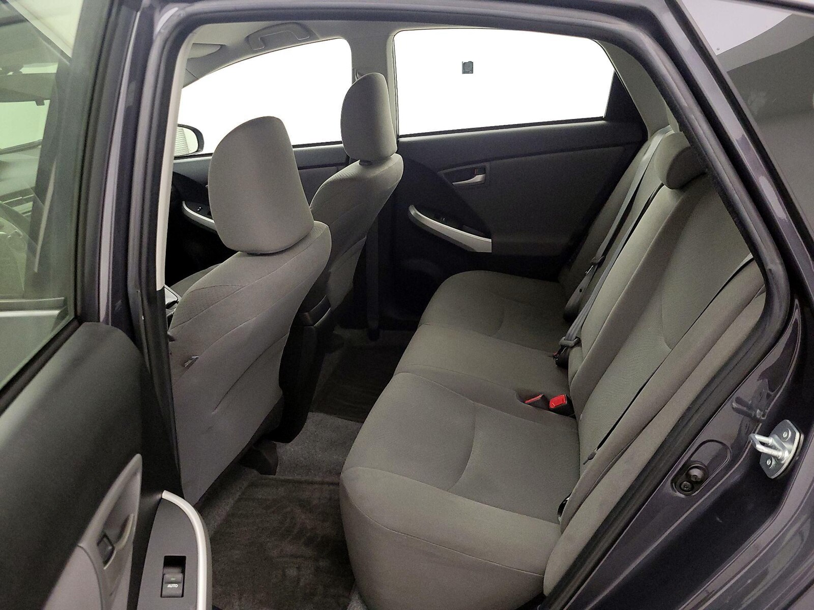 2015 Toyota Prius Two - Photo 19