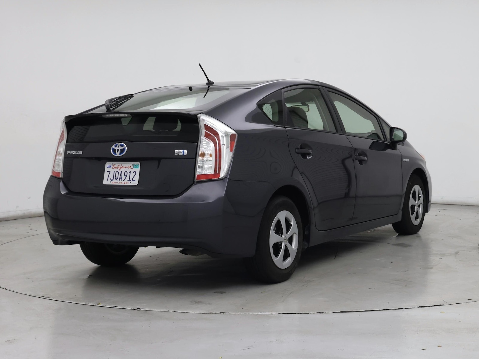 2015 Toyota Prius Two - Photo 9