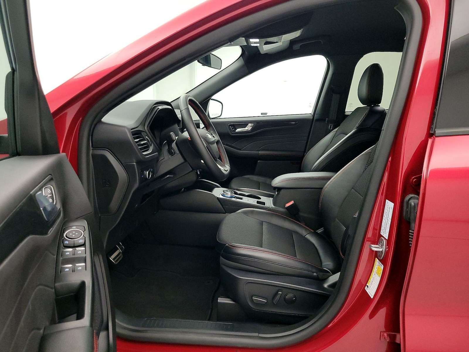 2024 Ford Escape ST-Line - Photo 12