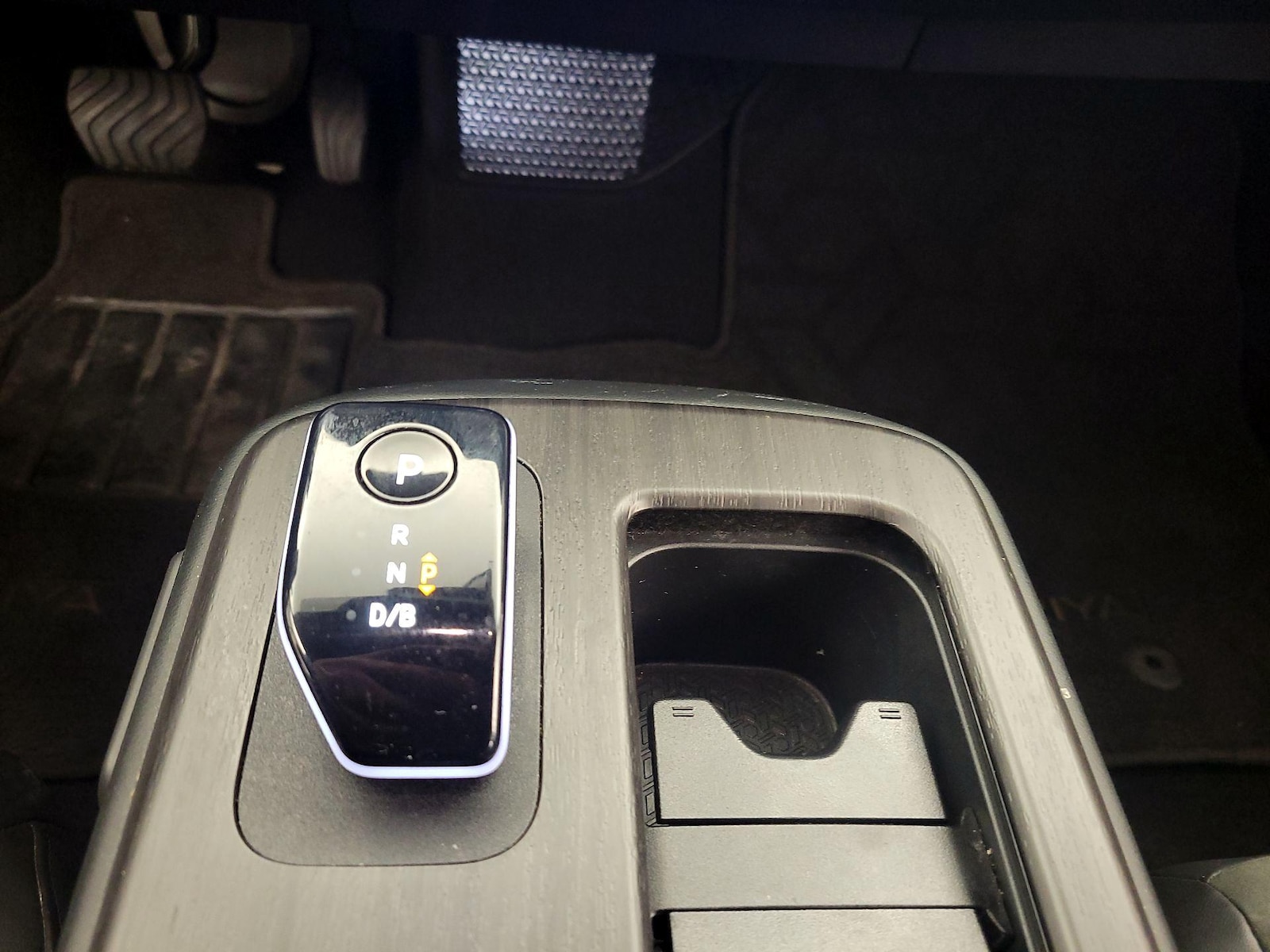 2025 Nissan ARIYA Evolve+ - Photo 19