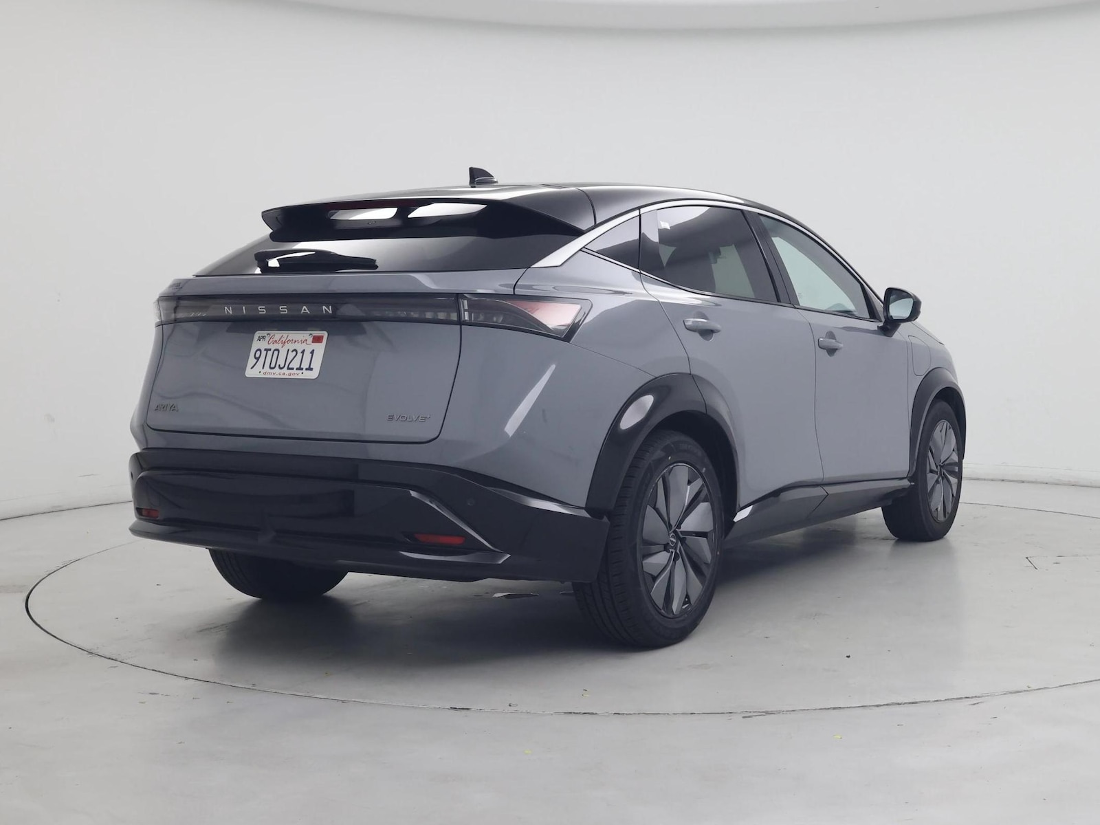 2025 Nissan ARIYA Evolve+ - Photo 9
