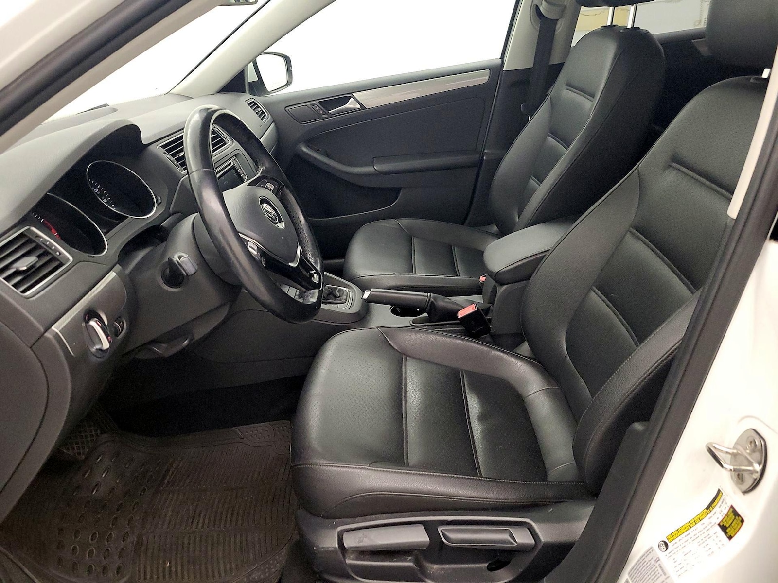 2017 Volkswagen Jetta SE - Photo 12