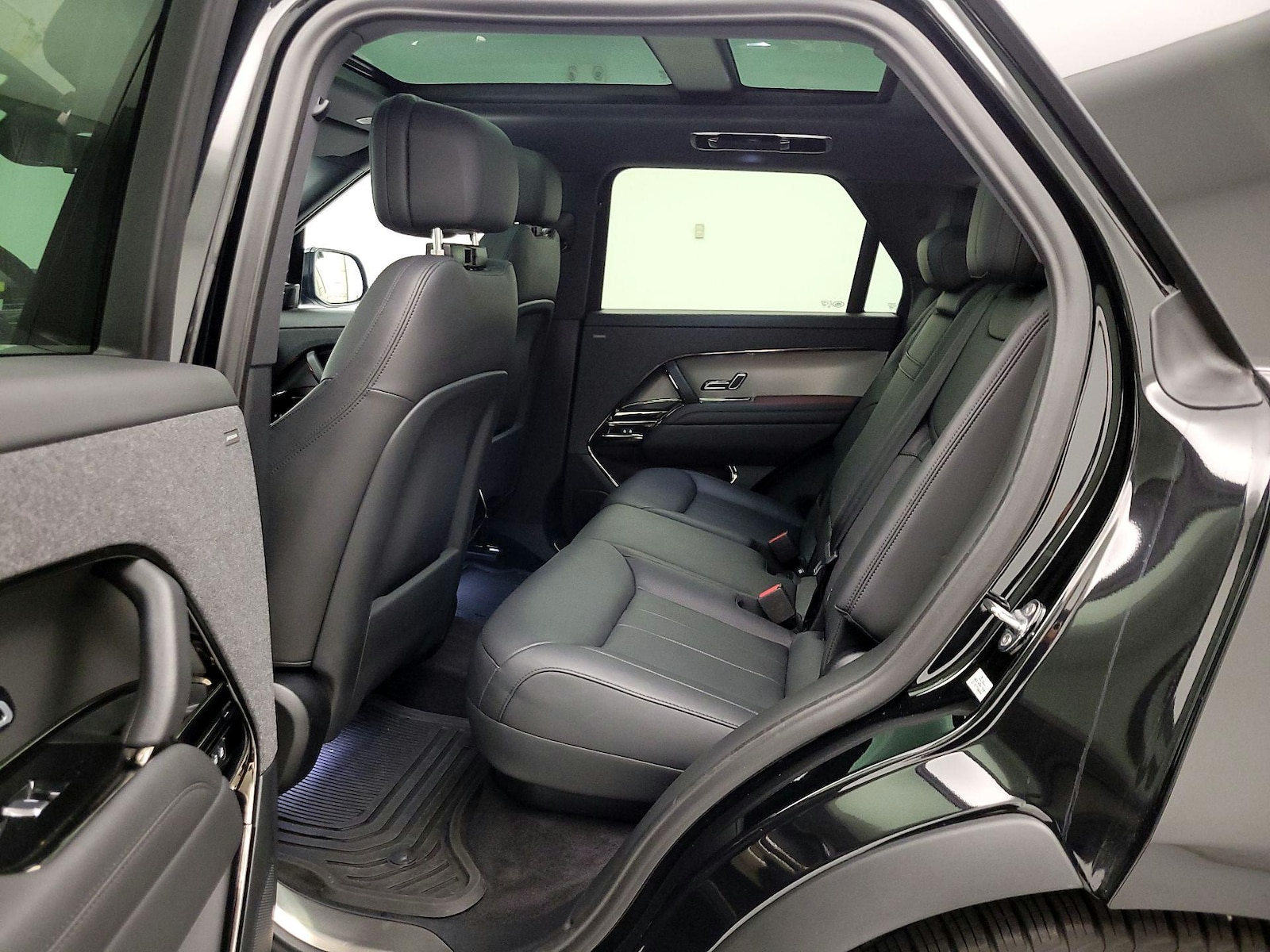 2024 Land Rover Range Rover Sport SE - Photo 20