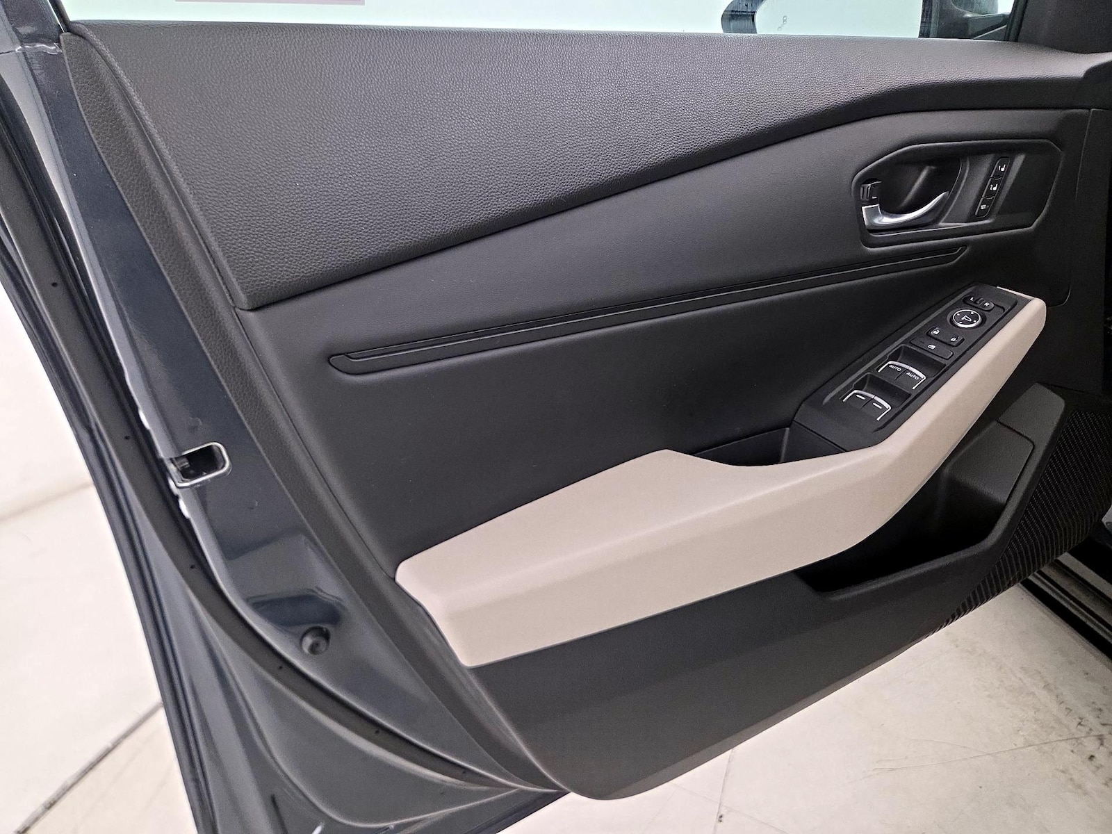 2023 Honda Accord Hybrid EX-L - Photo 13
