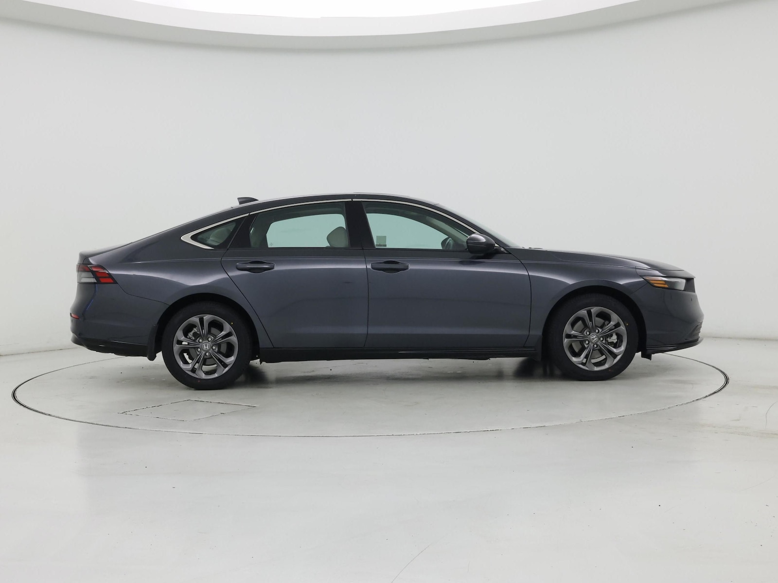 2023 Honda Accord Hybrid EX-L - Photo 8