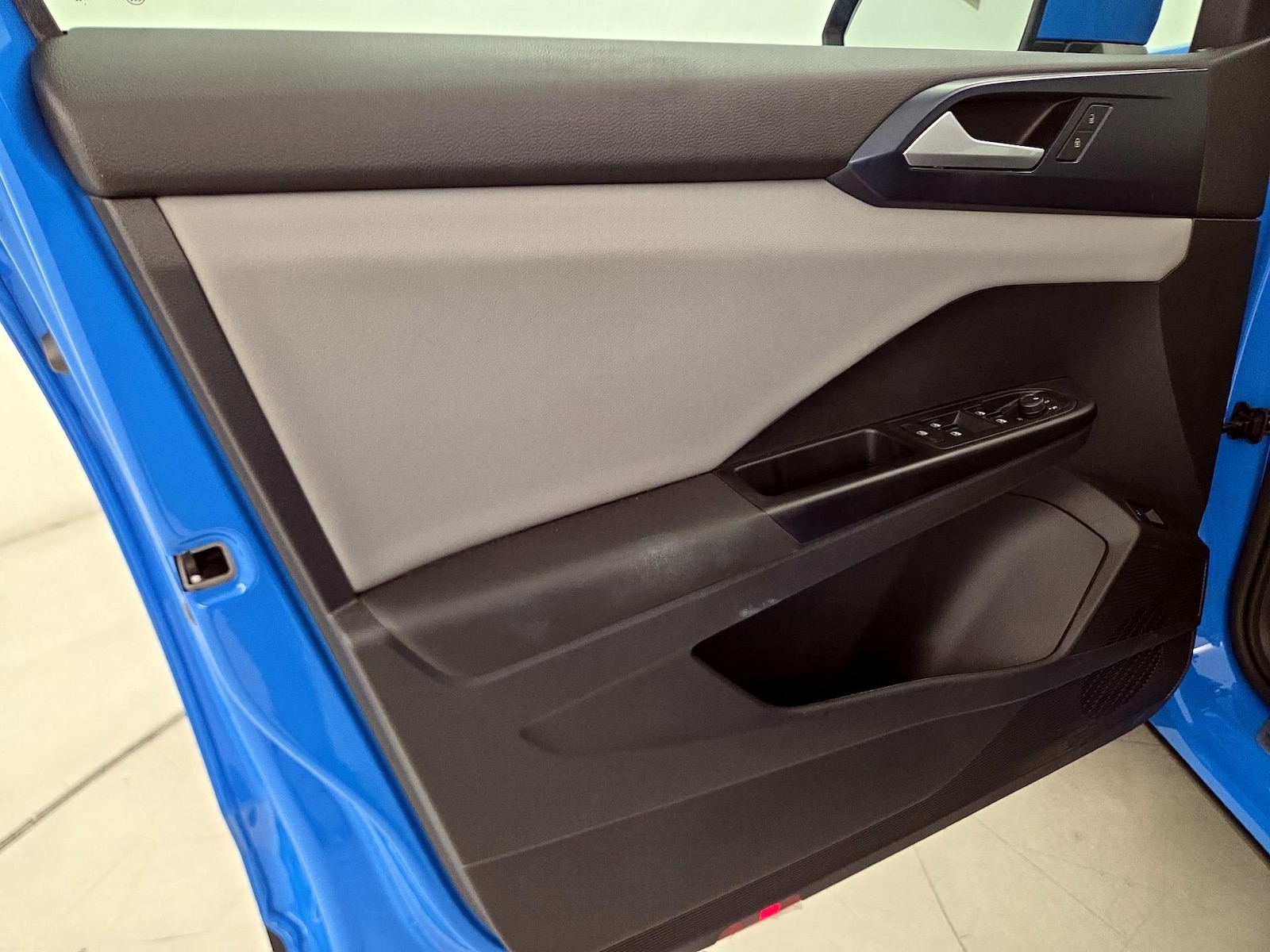 2022 Volkswagen Taos SE - Photo 13
