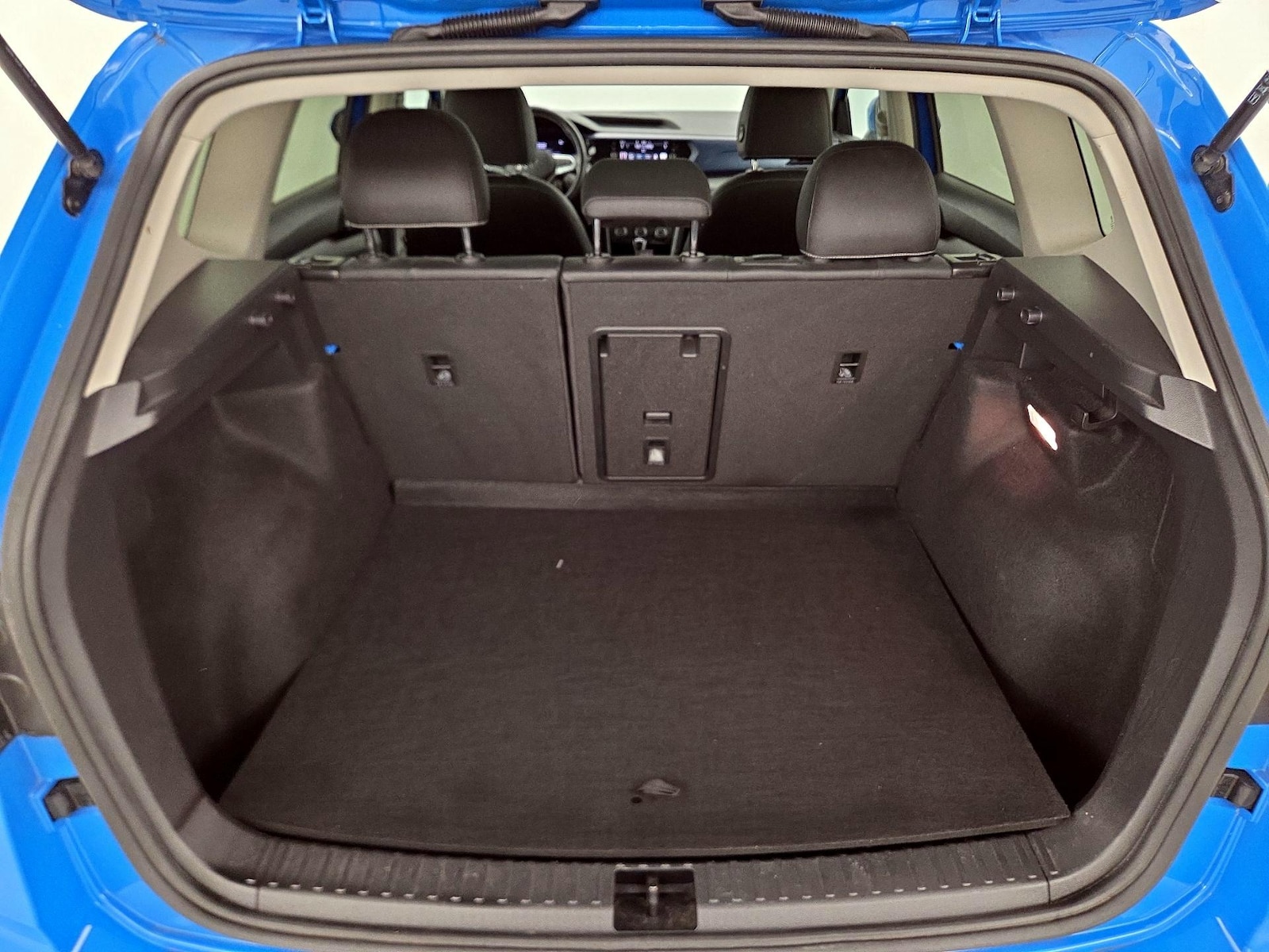 2022 Volkswagen Taos SE - Photo 22