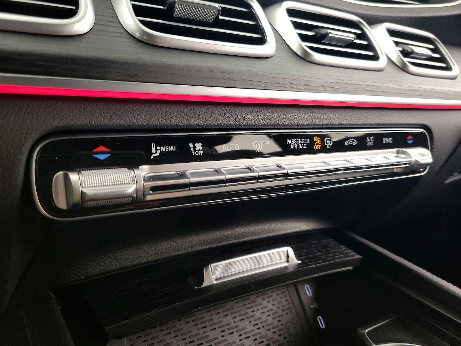 2025 Mercedes-Benz GLE GLE450 - Photo 18