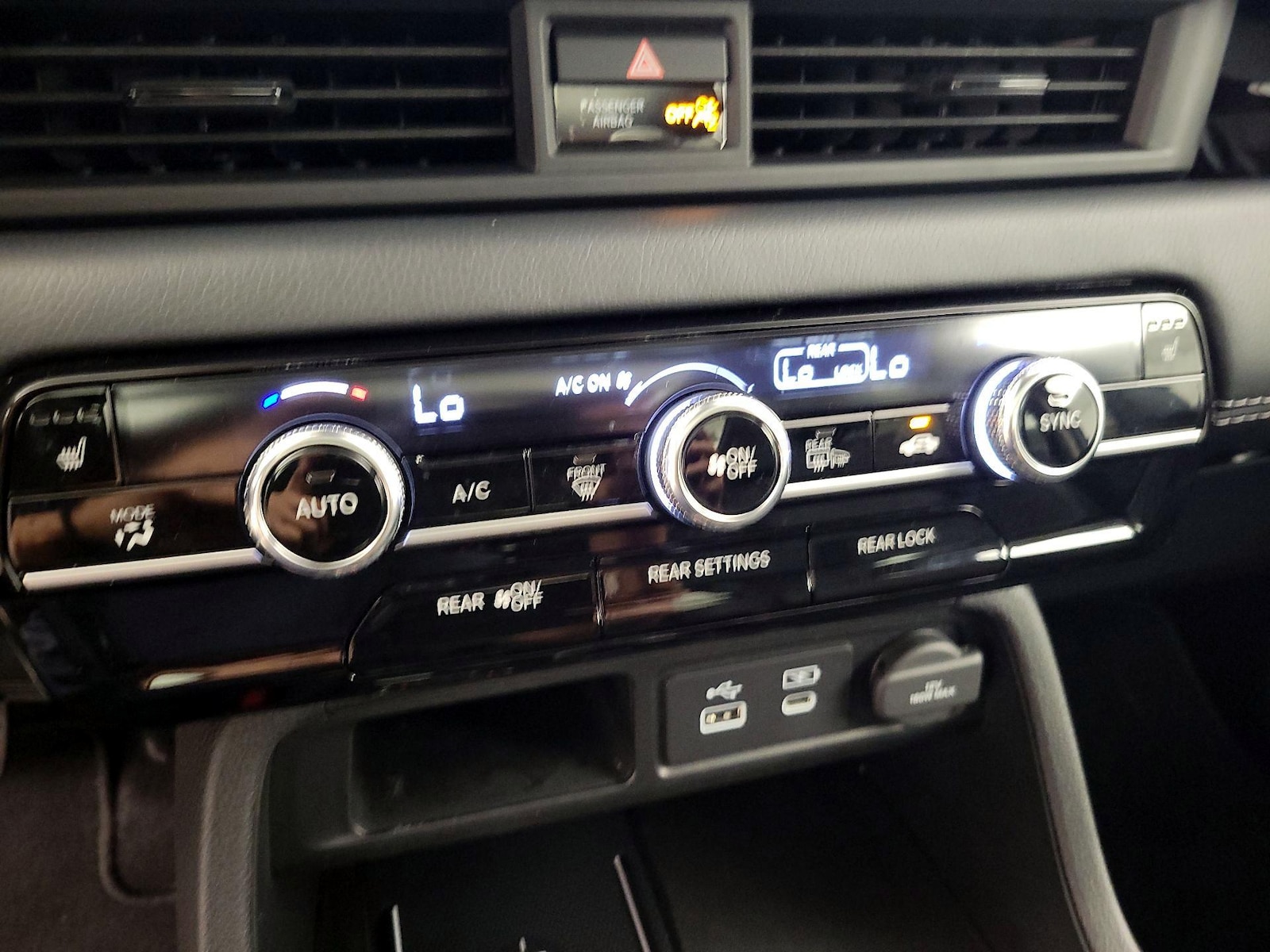 2025 Honda Pilot Touring - Photo 17