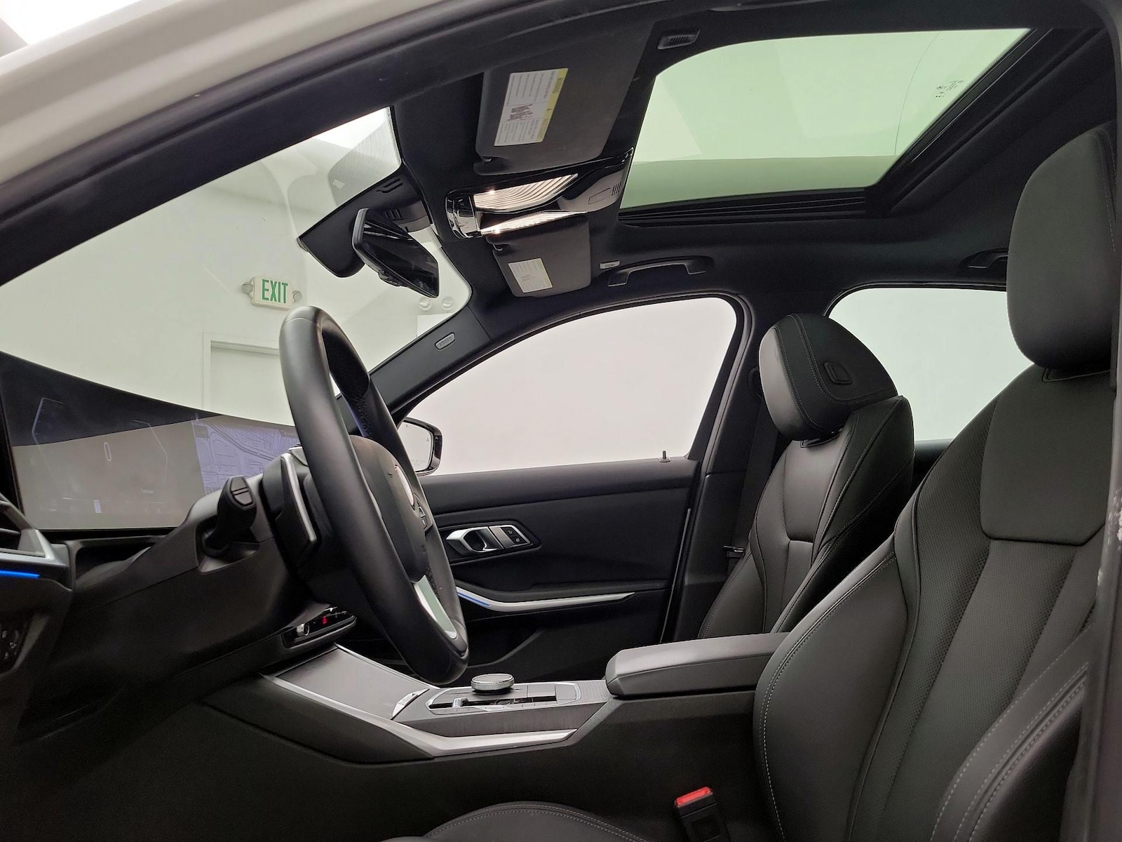 2023 BMW 3 Series 330i - Photo 21