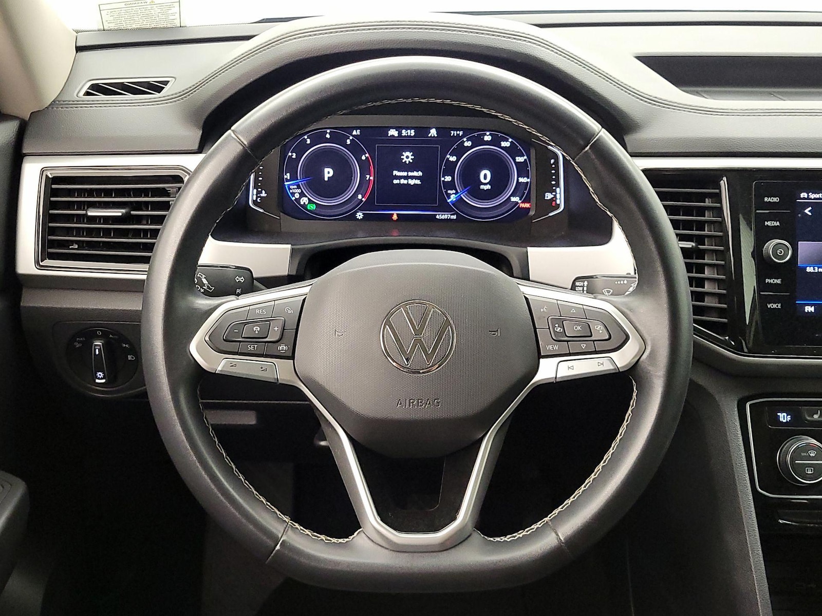 2023 Volkswagen Atlas SE w/Tech - Photo 11