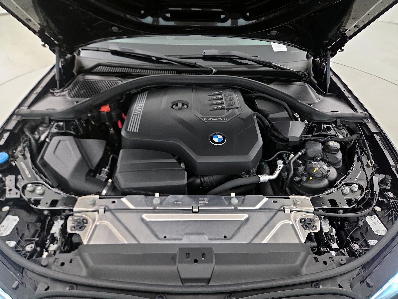 2024 BMW 3 Series 330i - Photo 24