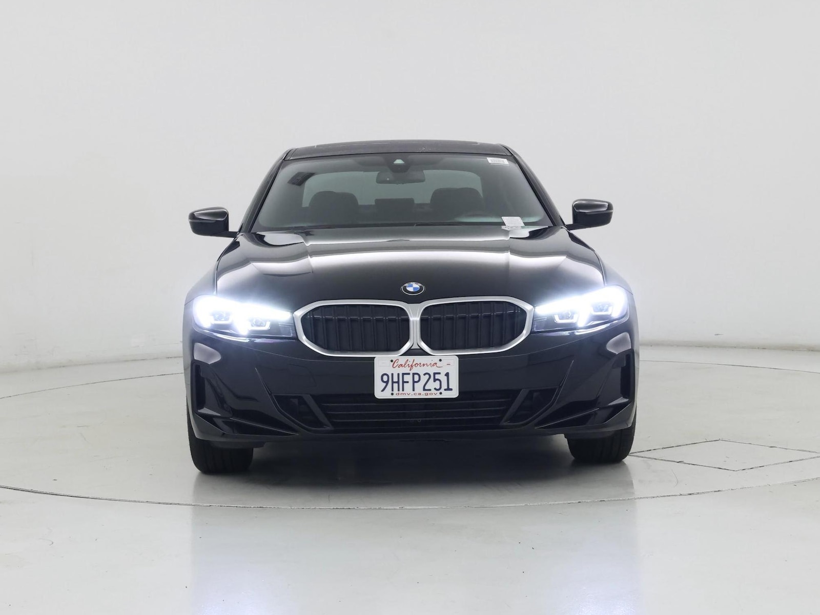 2024 BMW 3 Series 330i - Photo 6