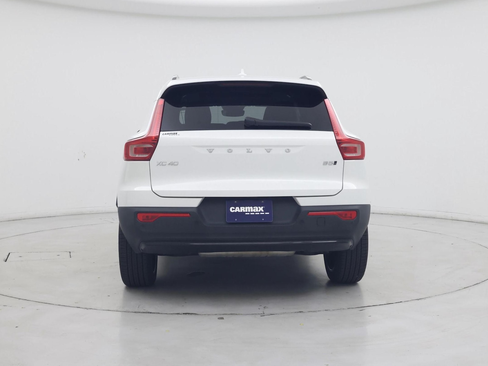 2025 Volvo XC40 Plus - Photo 7