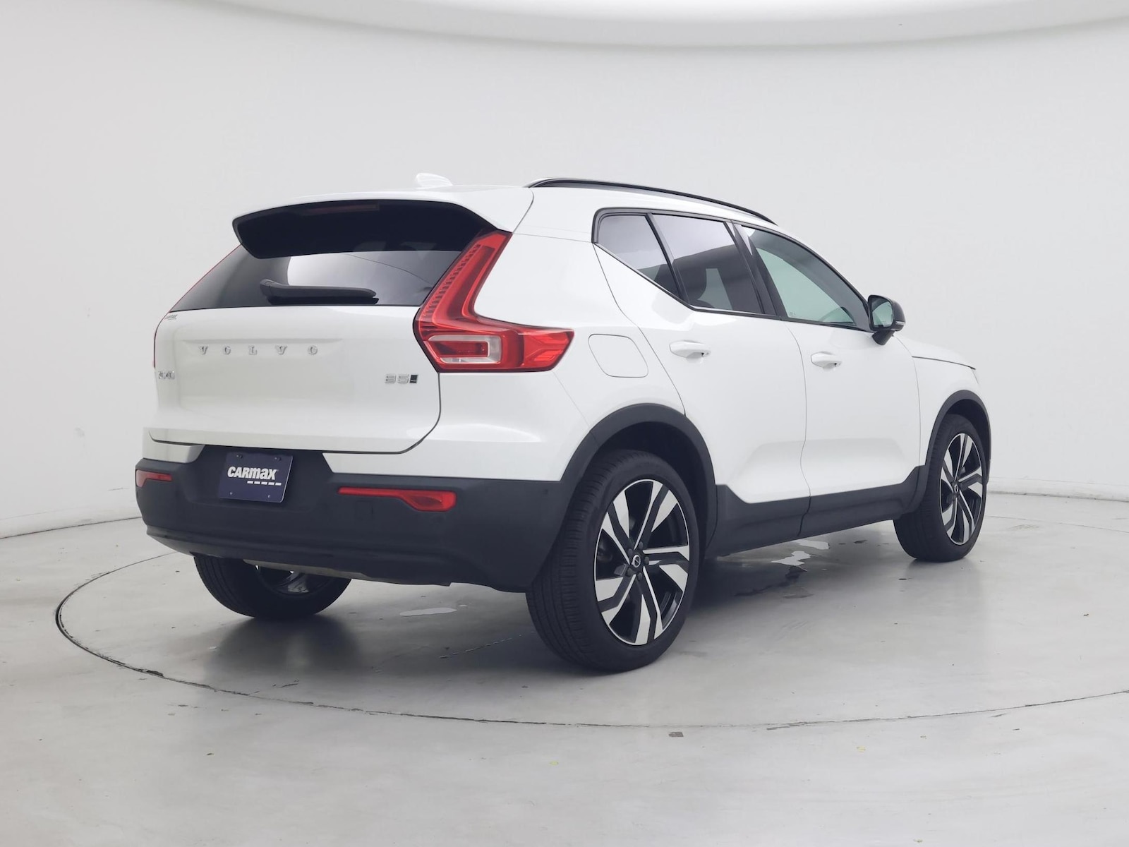 2025 Volvo XC40 Plus - Photo 9