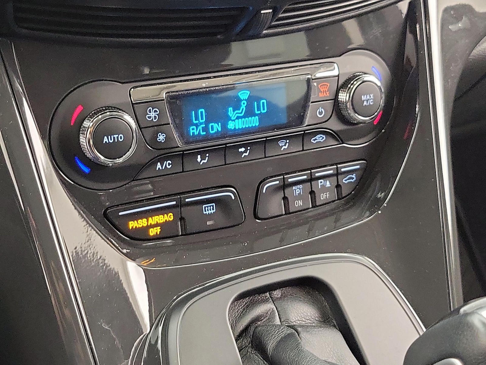 2015 Ford Escape Titanium - Photo 17