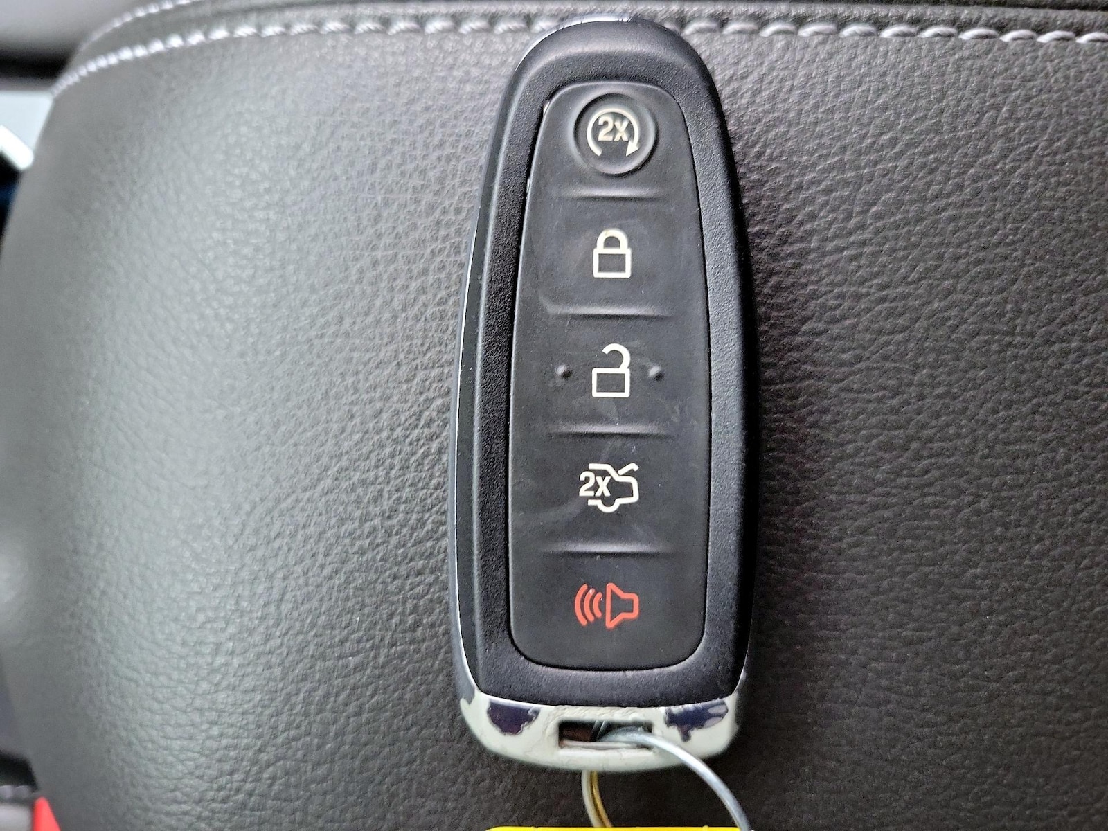 2015 Ford Escape Titanium - Photo 24