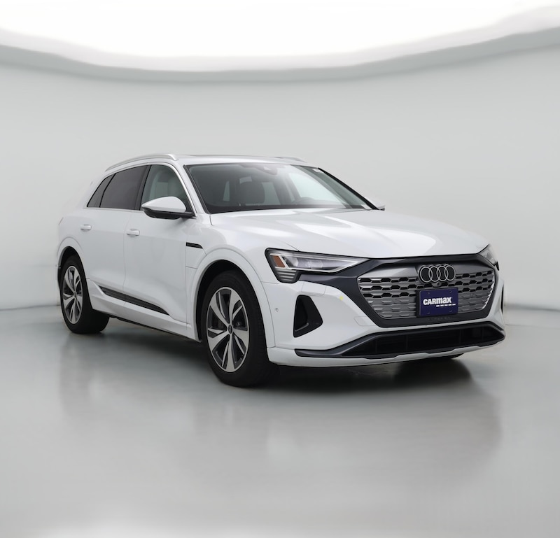 2024 Audi Q8 e-tron Premium Plus