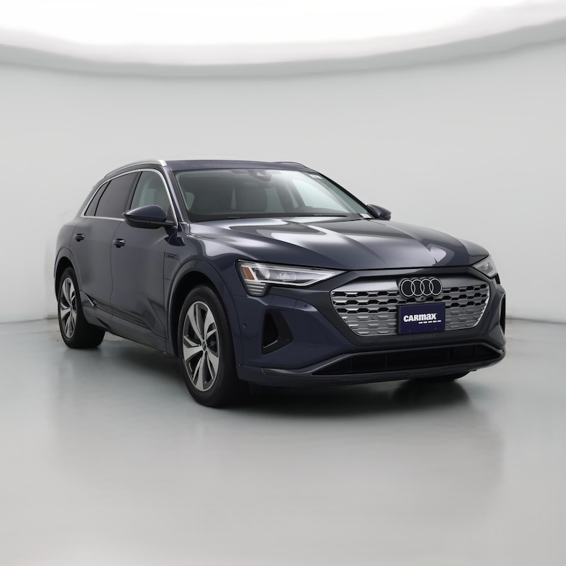2024 Audi Q8 e-tron Prestige