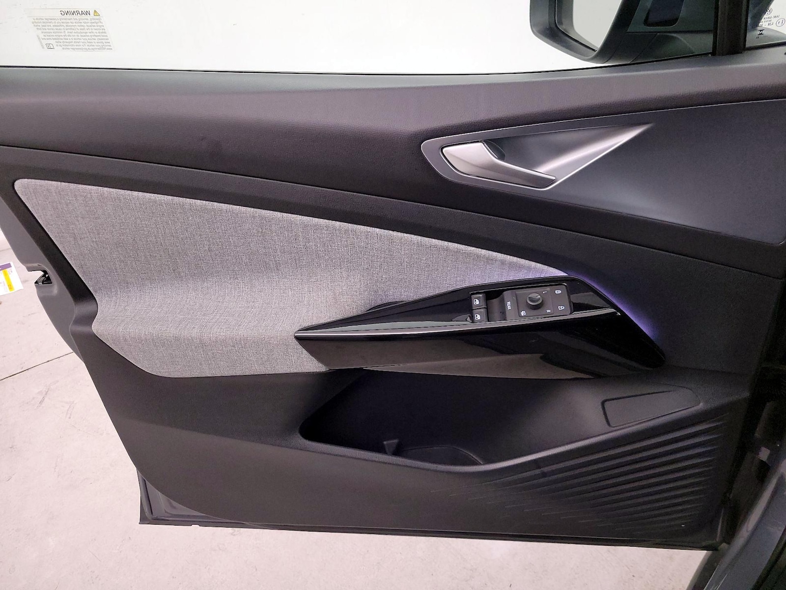 2023 Volkswagen ID.4 PRO - Photo 13