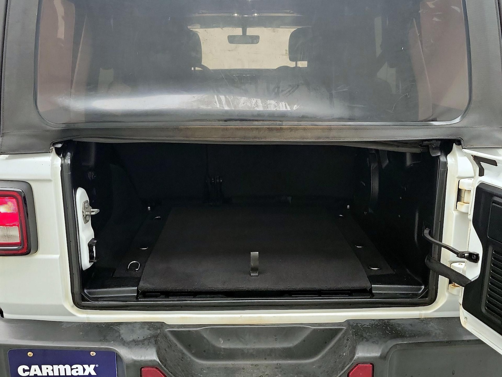 2023 Jeep Wrangler 4-Door Sahara - Photo 22