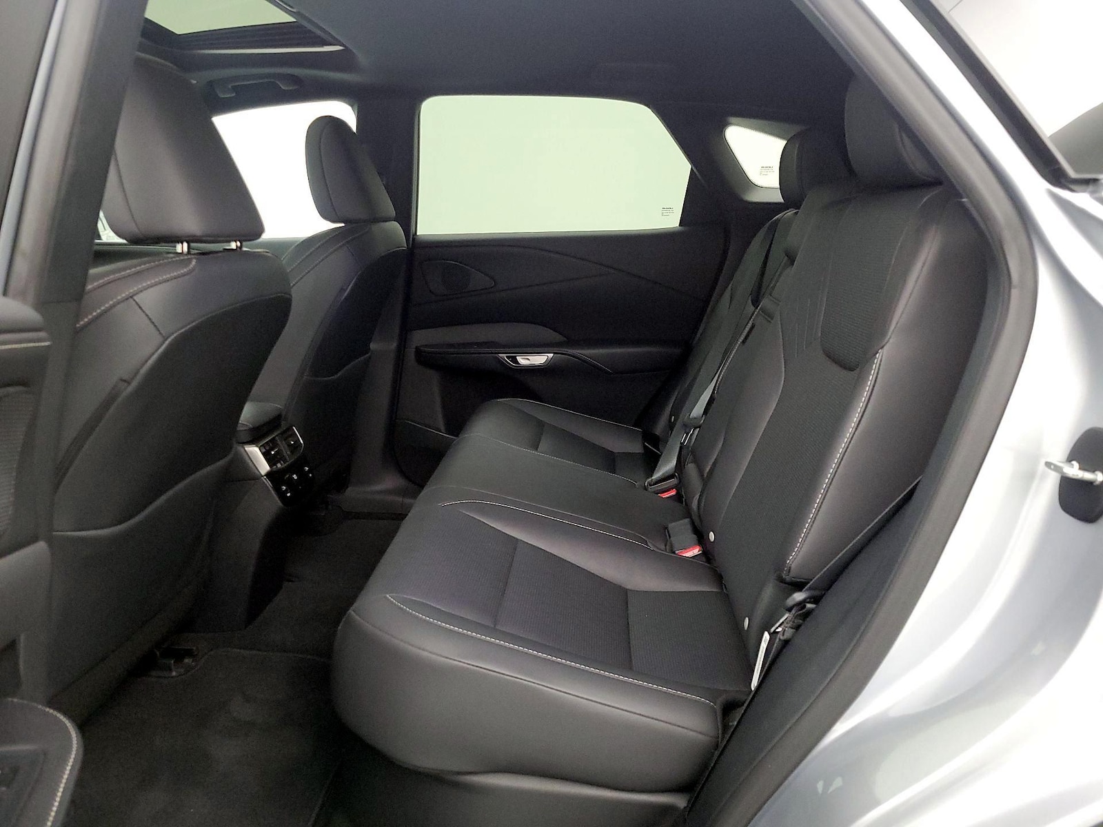 2024 Lexus RX 350 - Photo 21