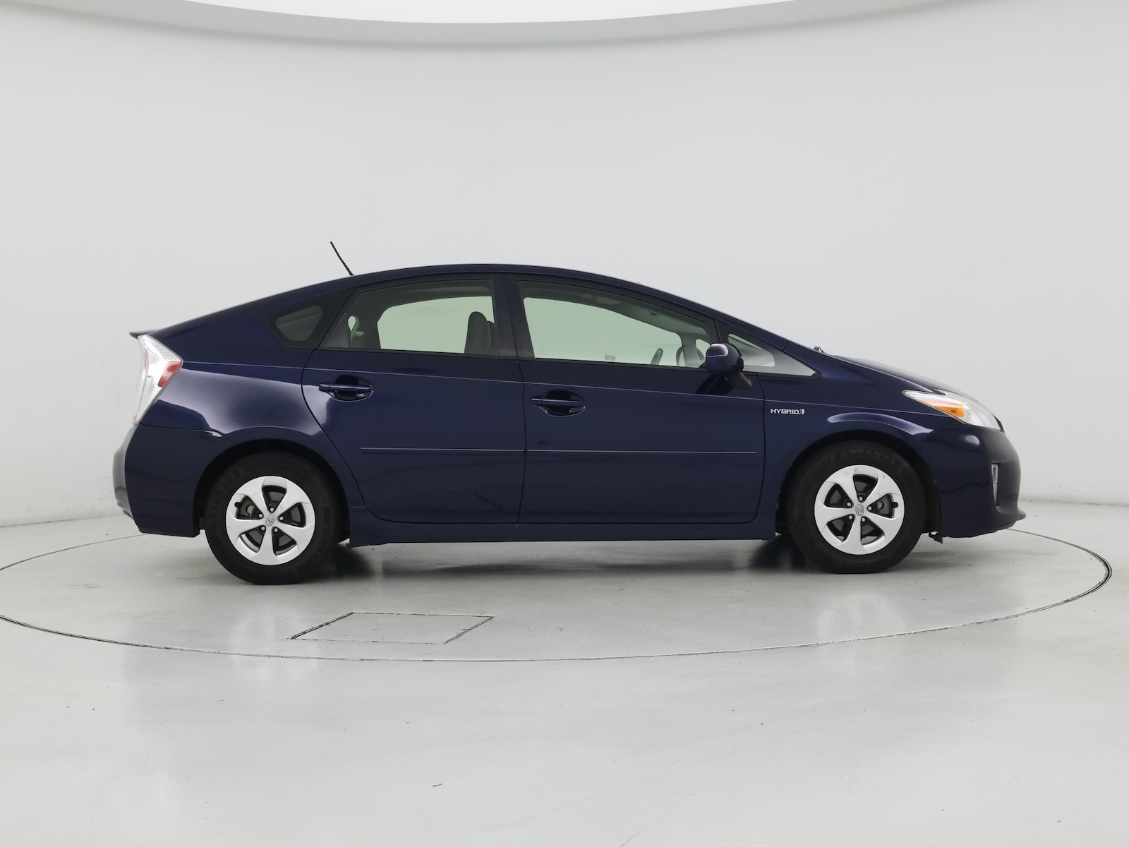 2015 Toyota Prius Four - Photo 8