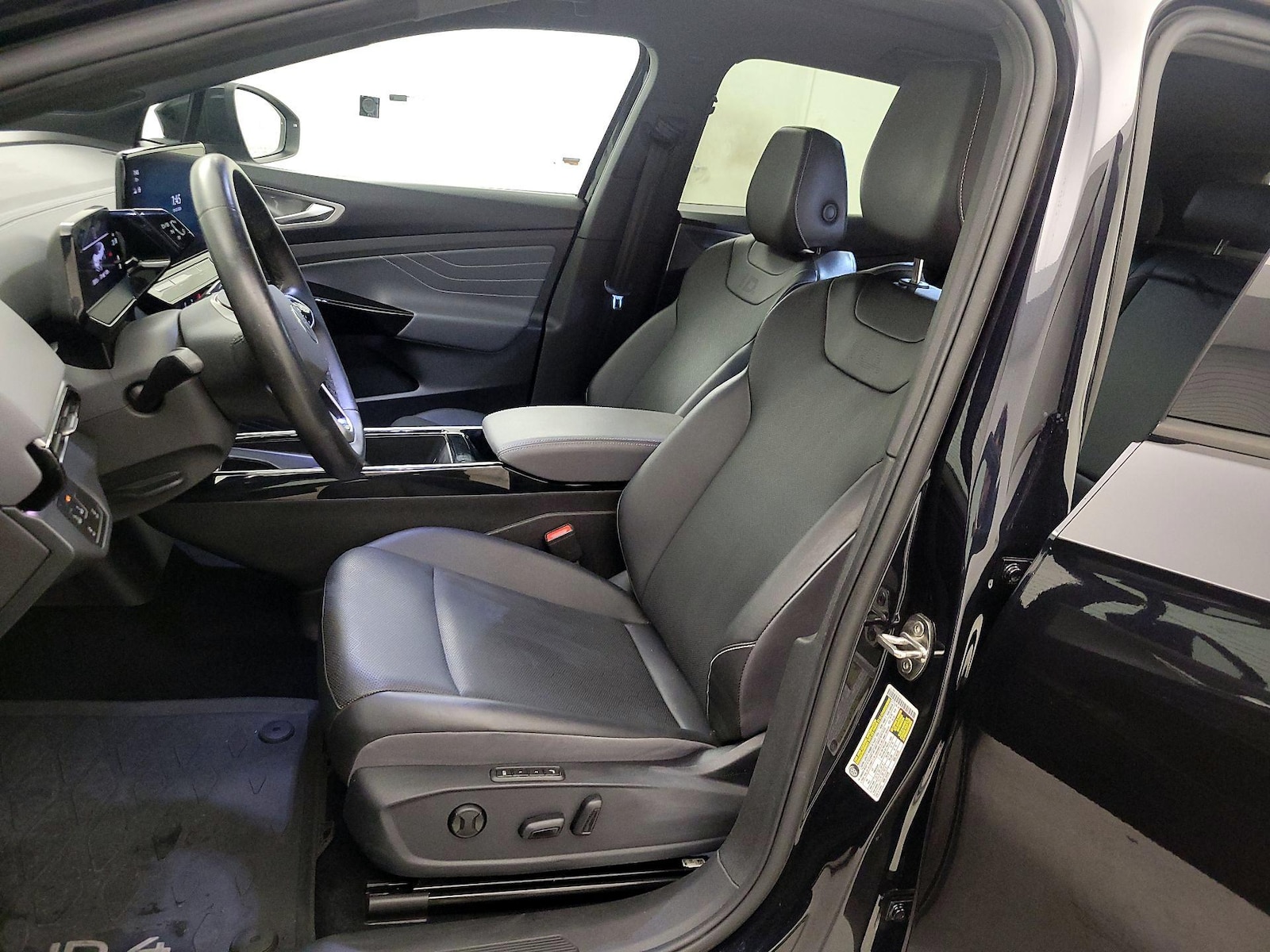 2023 Volkswagen ID.4 PRO S - Photo 12