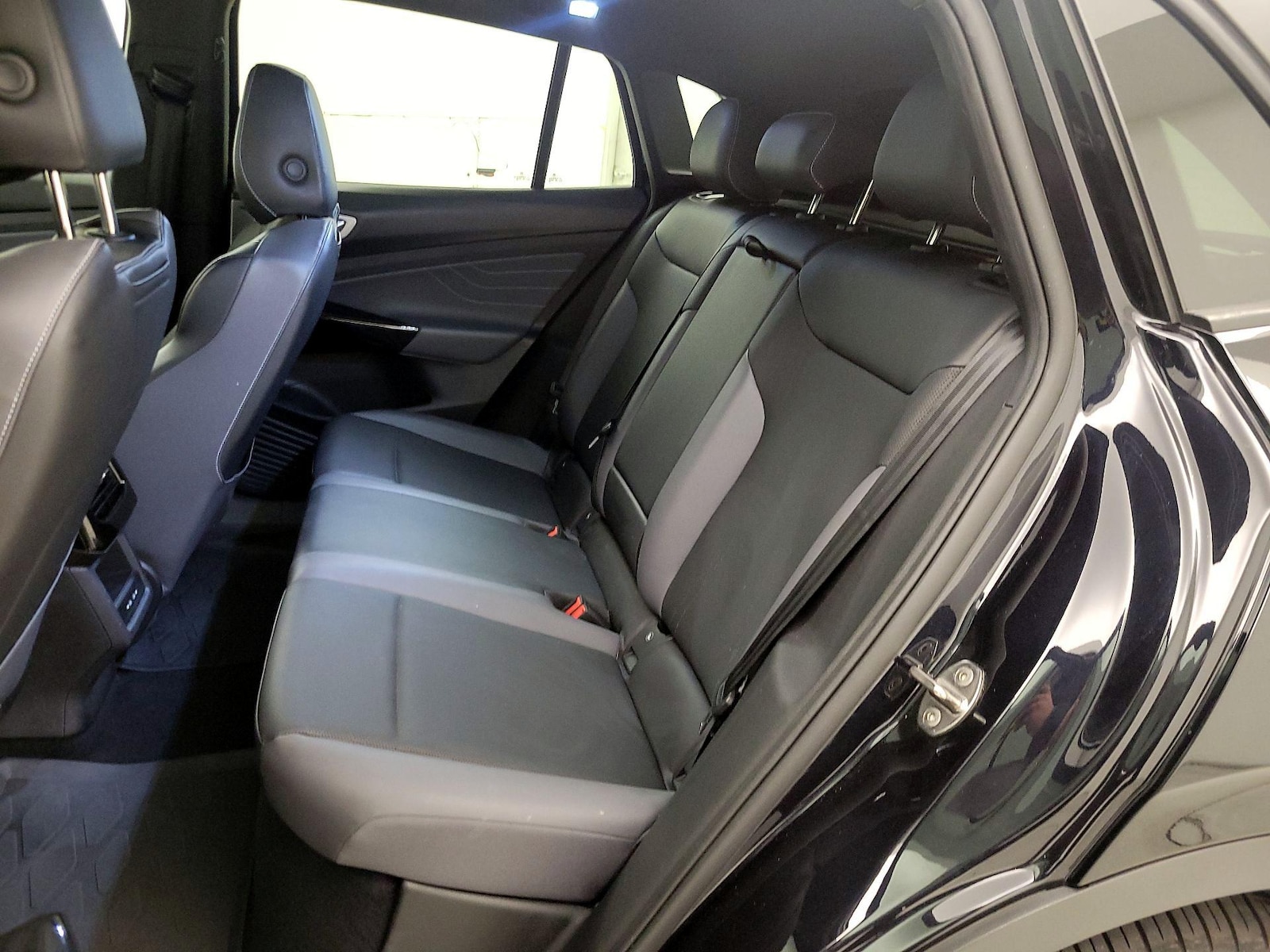 2023 Volkswagen ID.4 PRO S - Photo 20