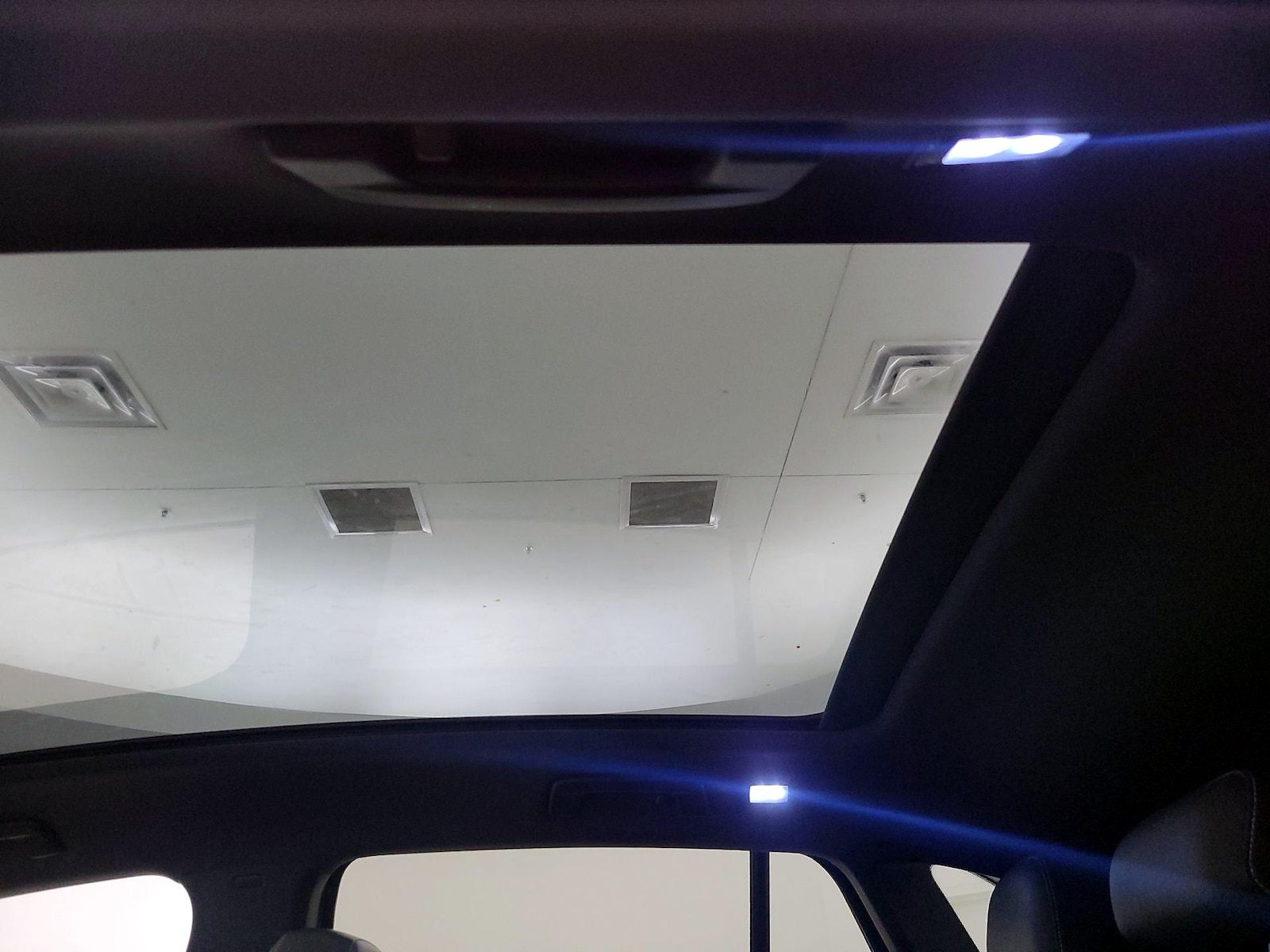 2023 Volkswagen ID.4 PRO S - Photo 23