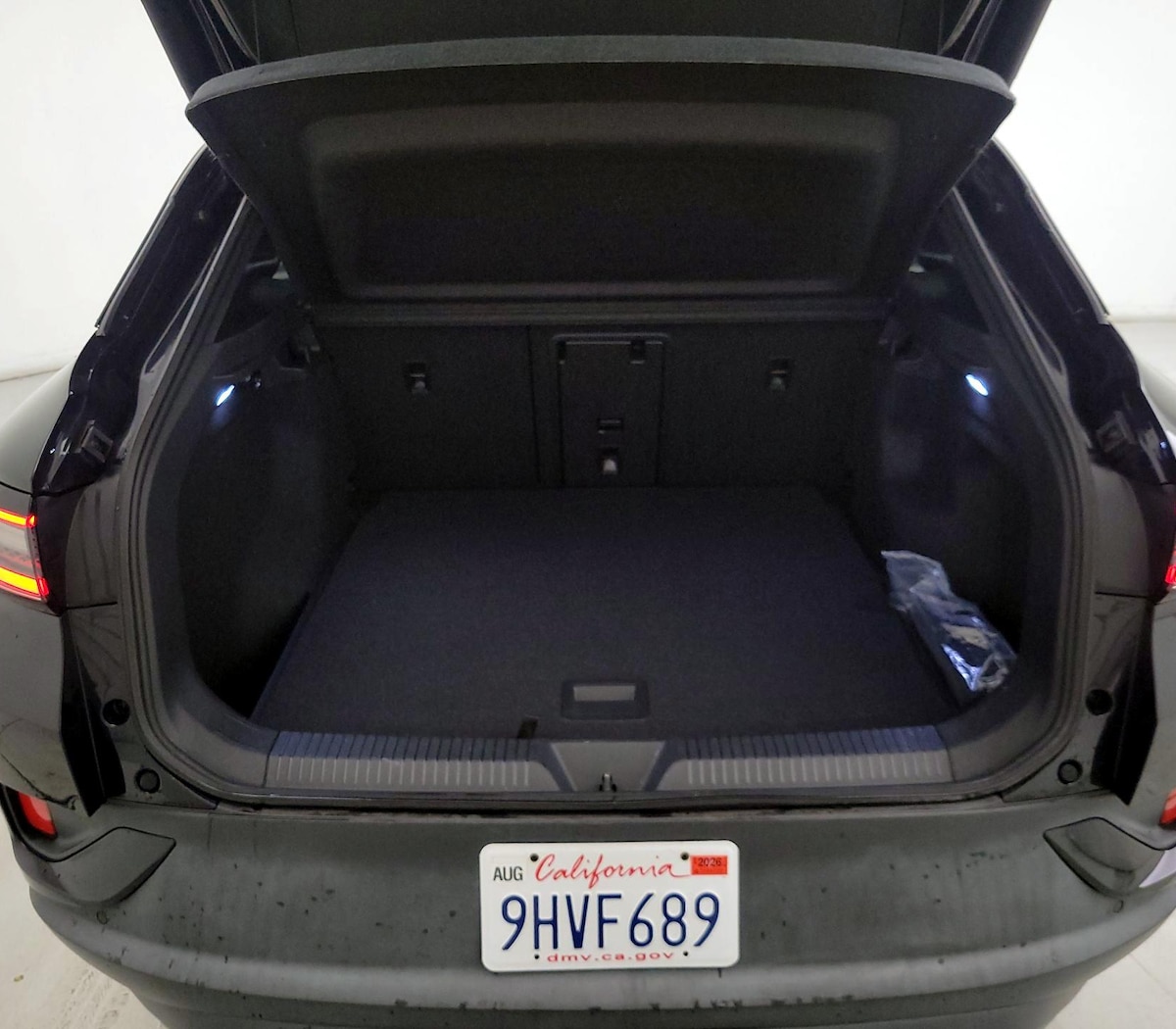Trunk/Cargo (Seats Up)