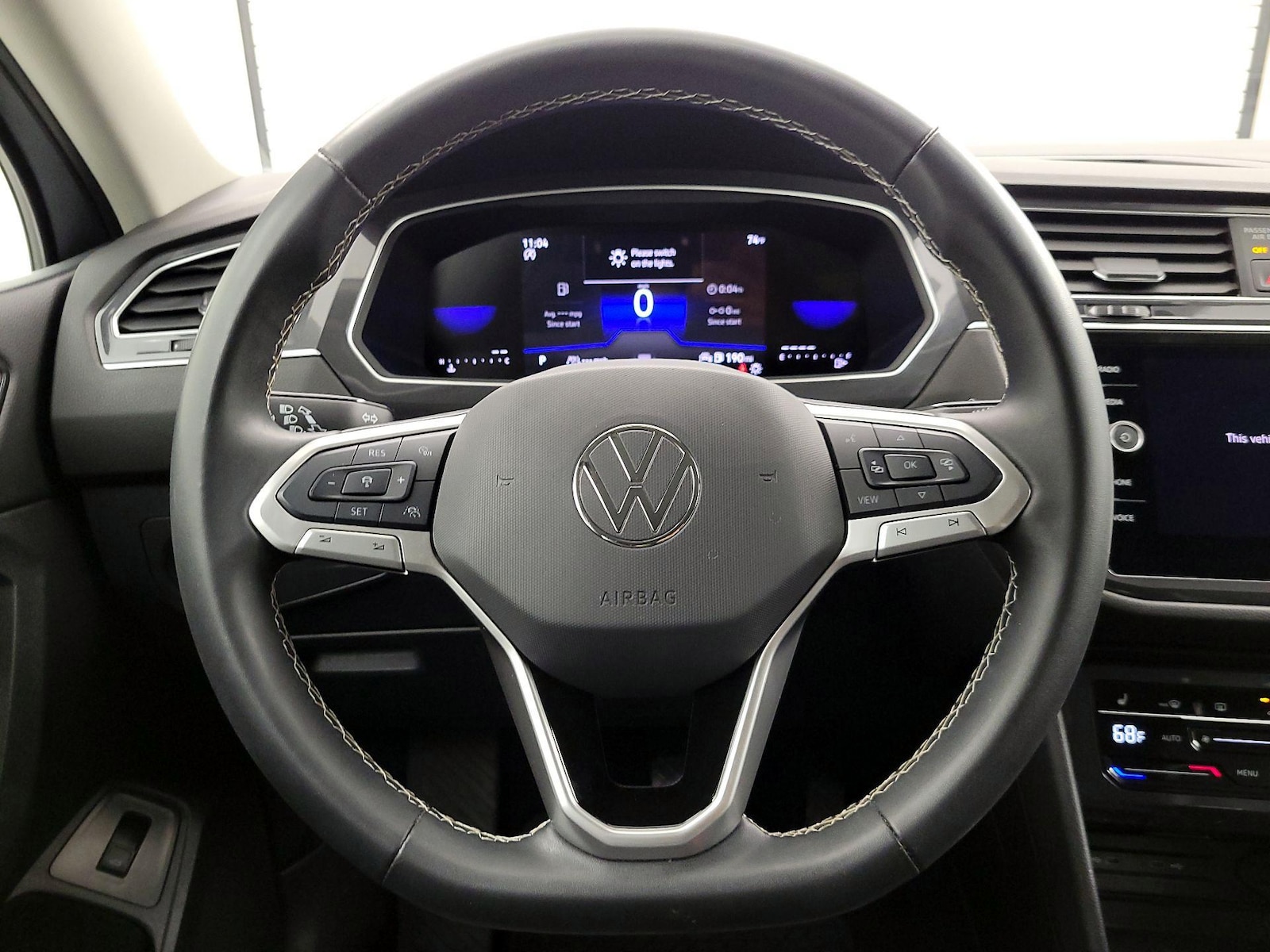 2024 Volkswagen Tiguan SE - Photo 11
