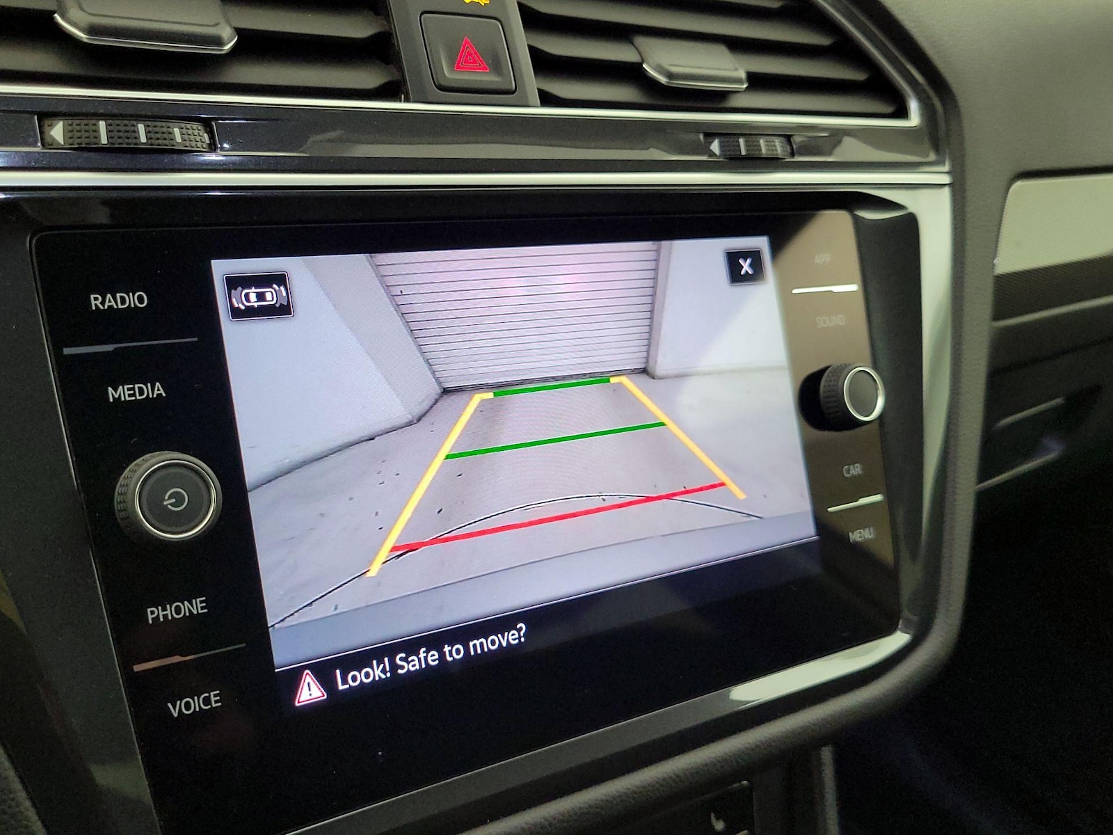 2024 Volkswagen Tiguan SE - Photo 15