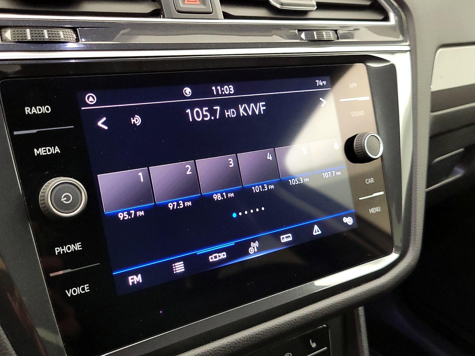 2024 Volkswagen Tiguan SE - Photo 16