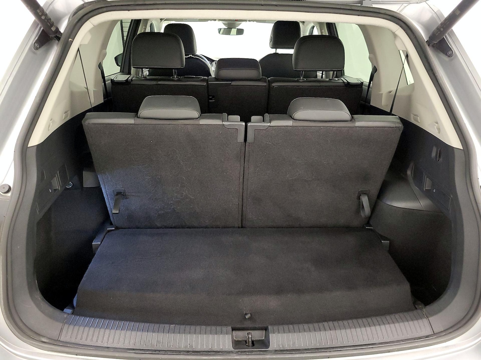 2024 Volkswagen Tiguan SE - Photo 22