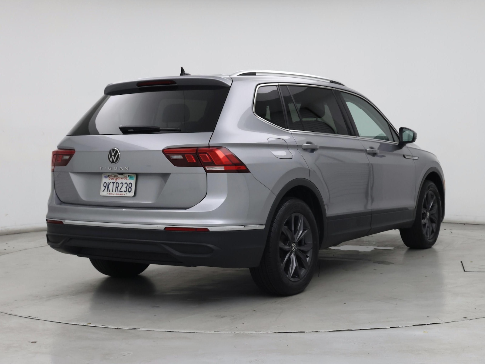 2024 Volkswagen Tiguan SE - Photo 9