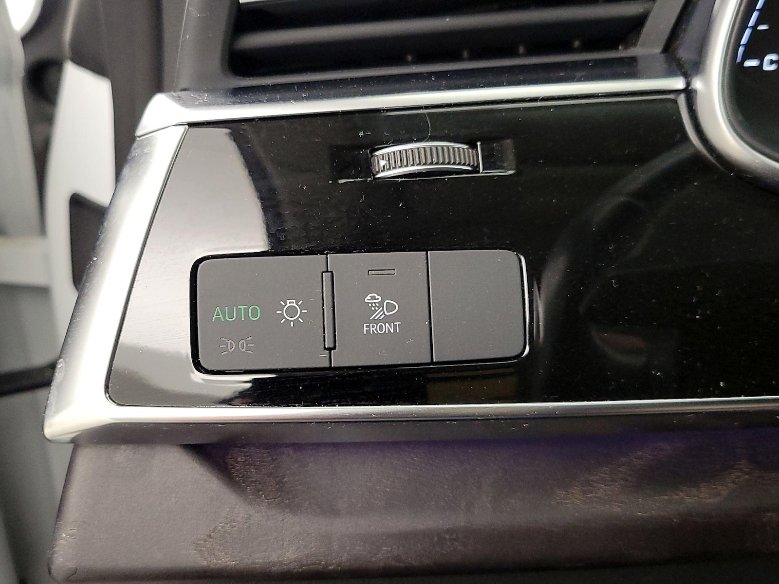 2023 Audi Q8 Premium Plus - Photo 14