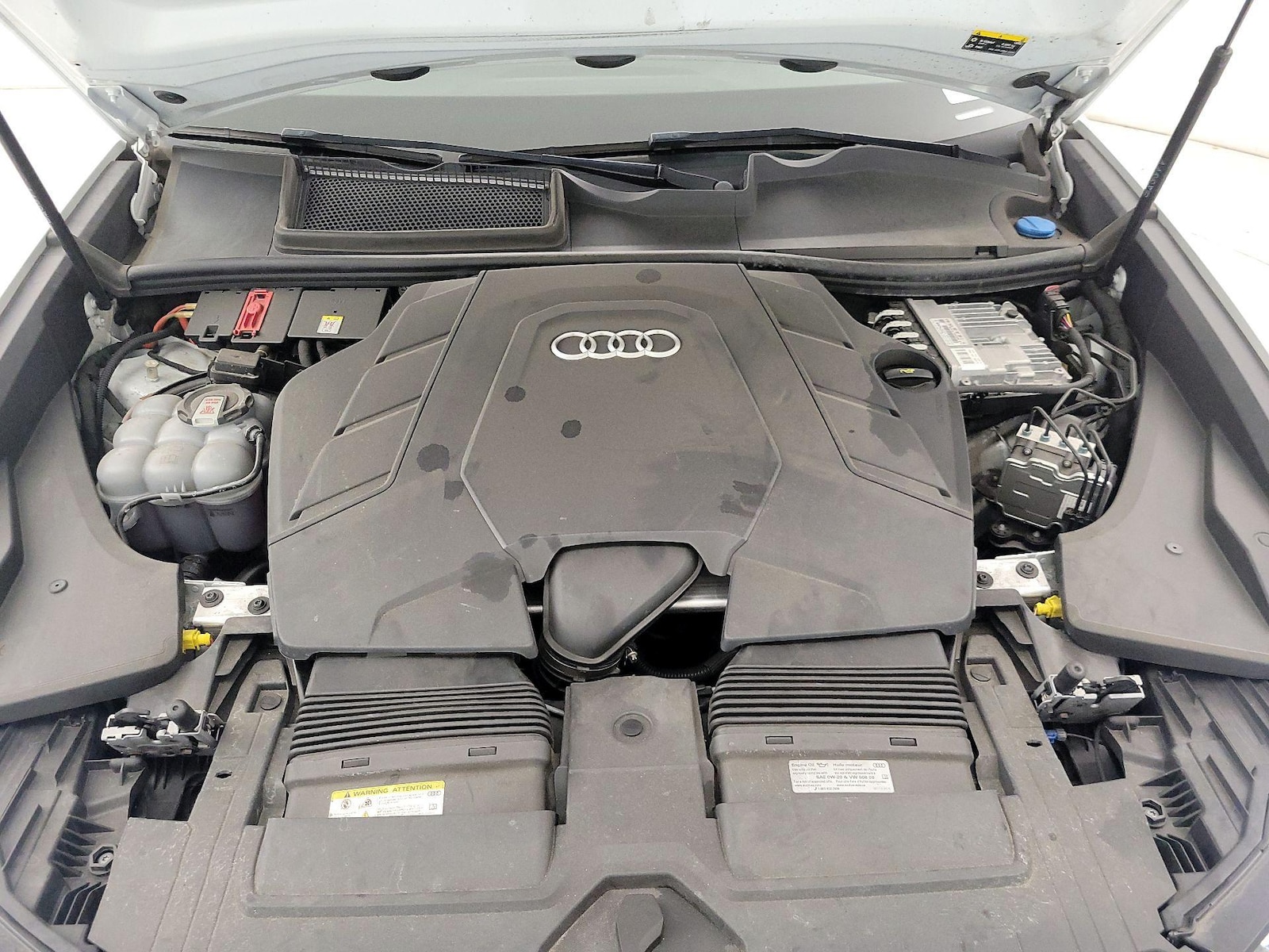 2023 Audi Q8 Premium Plus - Photo 22