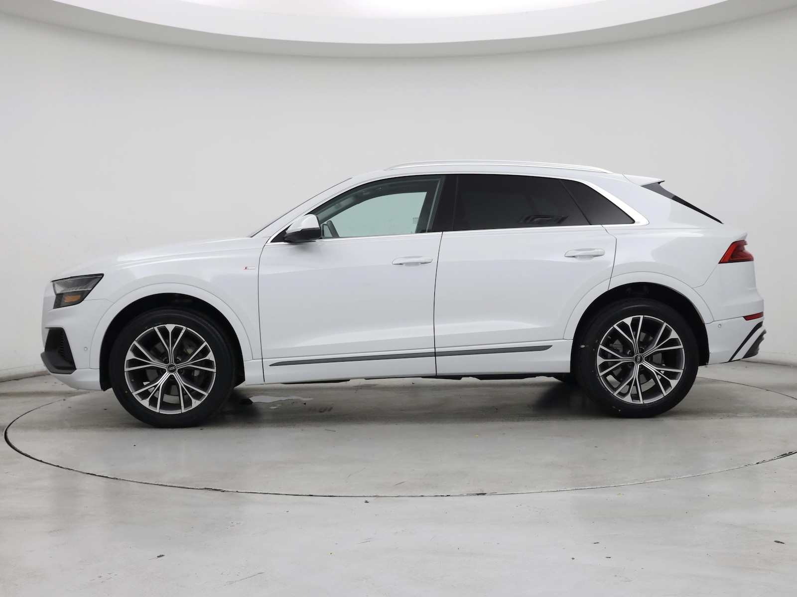 2023 Audi Q8 Premium Plus - Photo 4