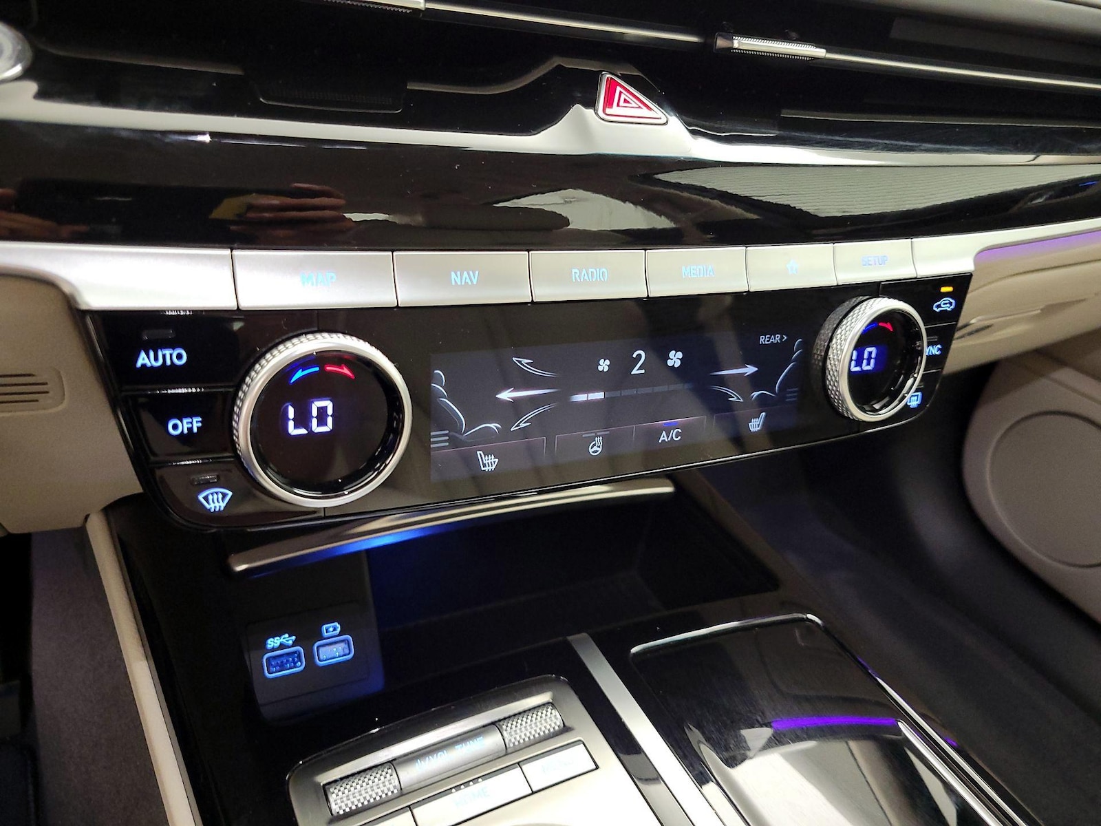 2024 GENESIS G80 Base - Photo 17