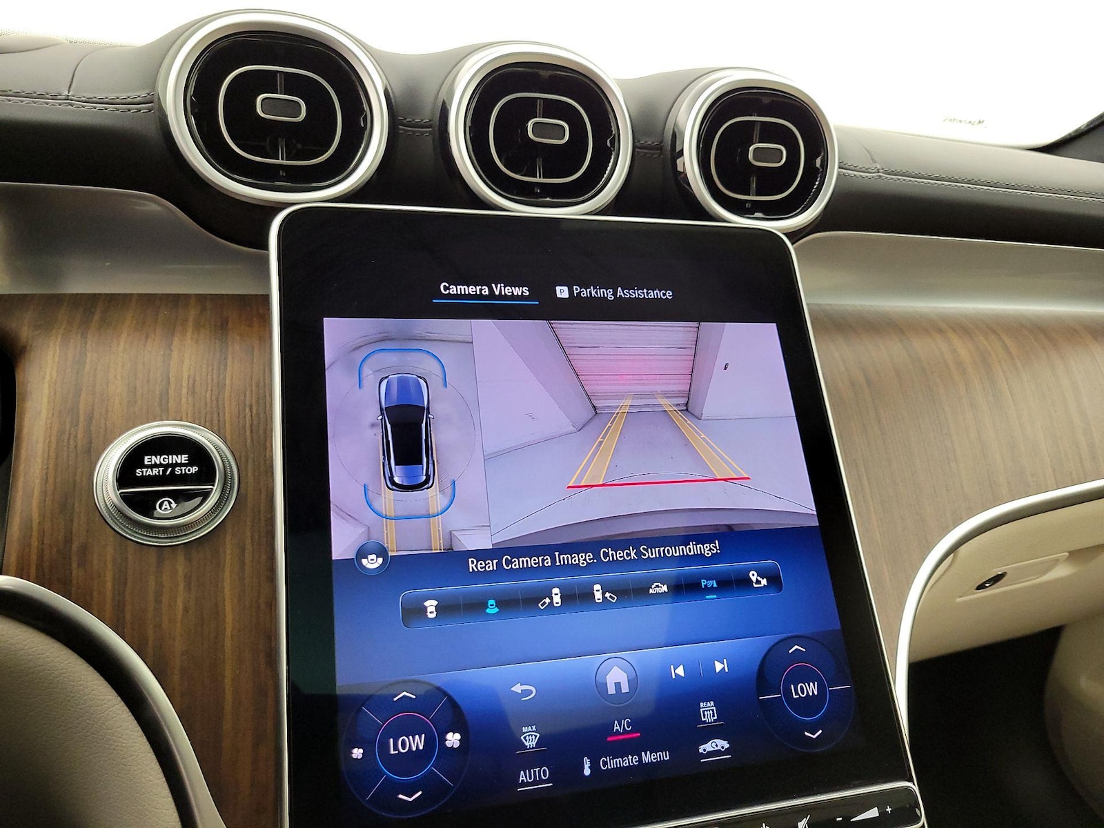 2023 Mercedes-Benz GLC GLC300 - Photo 16