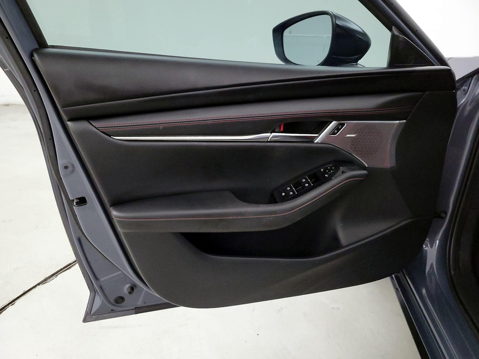 2023 Mazda Mazda3 Carbon Edition - Photo 13