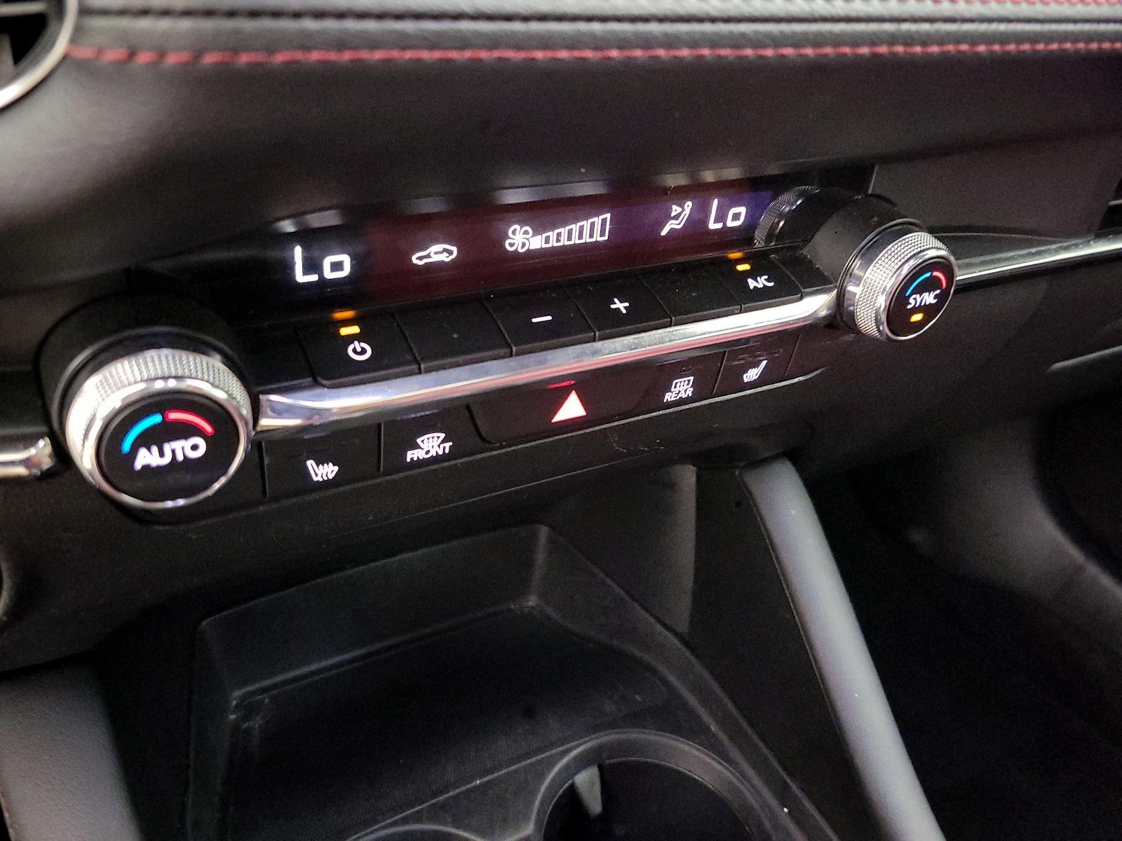 2023 Mazda Mazda3 Carbon Edition - Photo 17