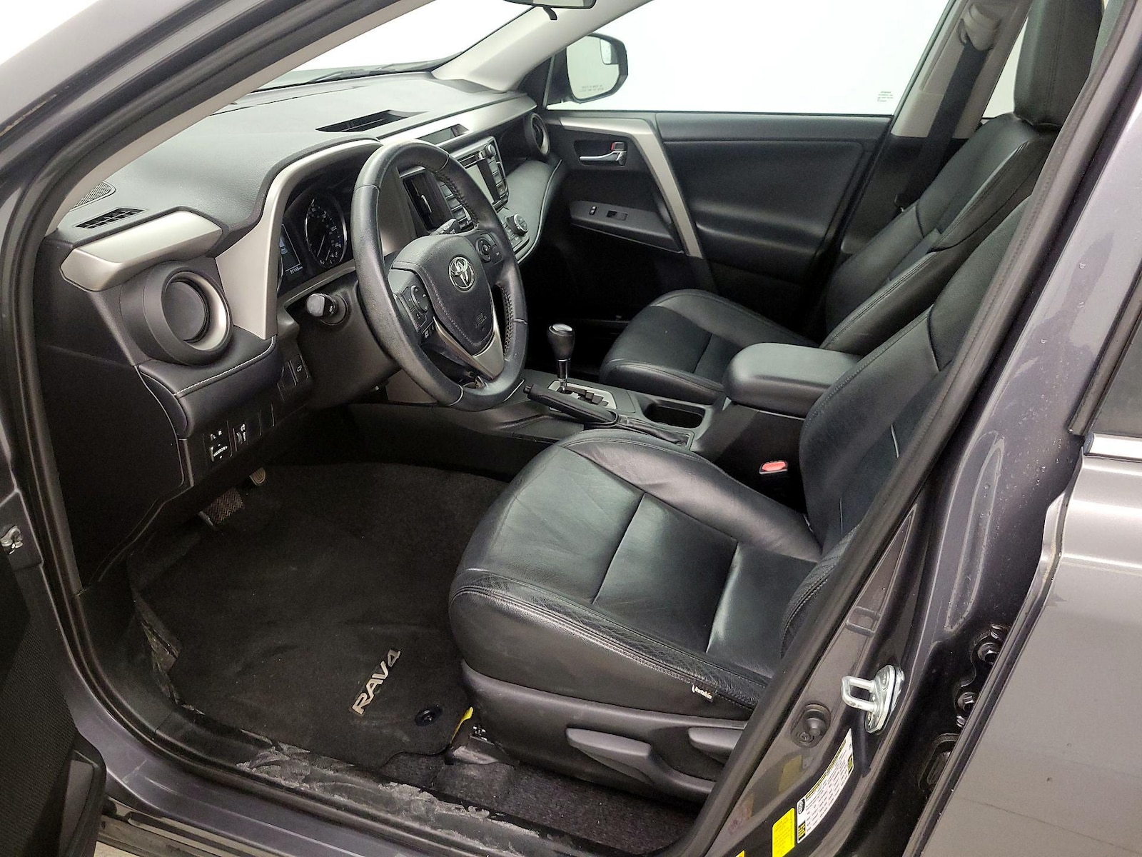 Leather Seats & Side Airbags