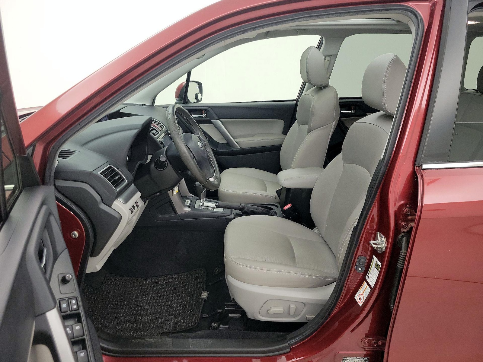 2016 Subaru Forester i Limited - Photo 12