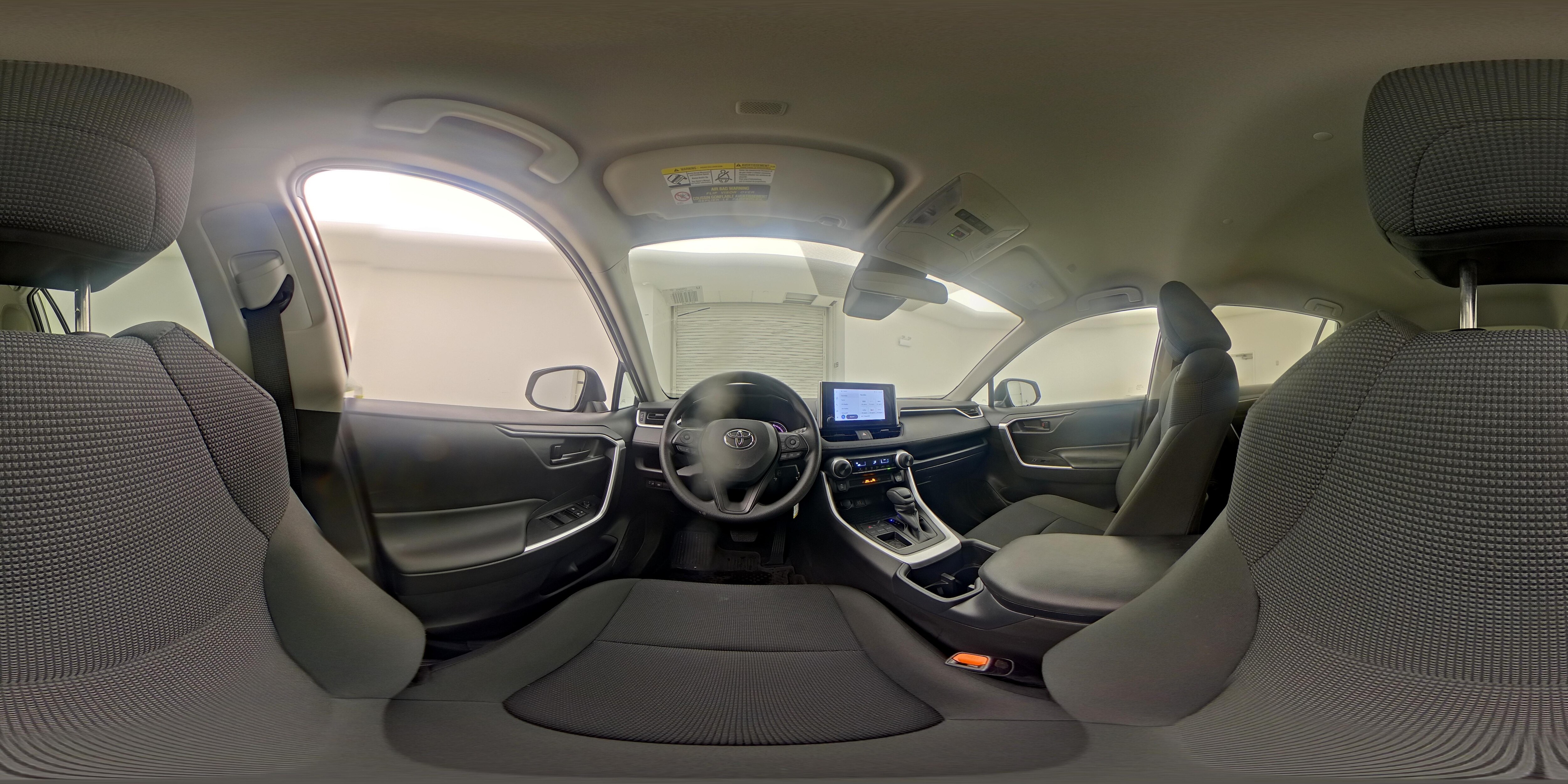 2025 Toyota RAV4 LE - Photo 27