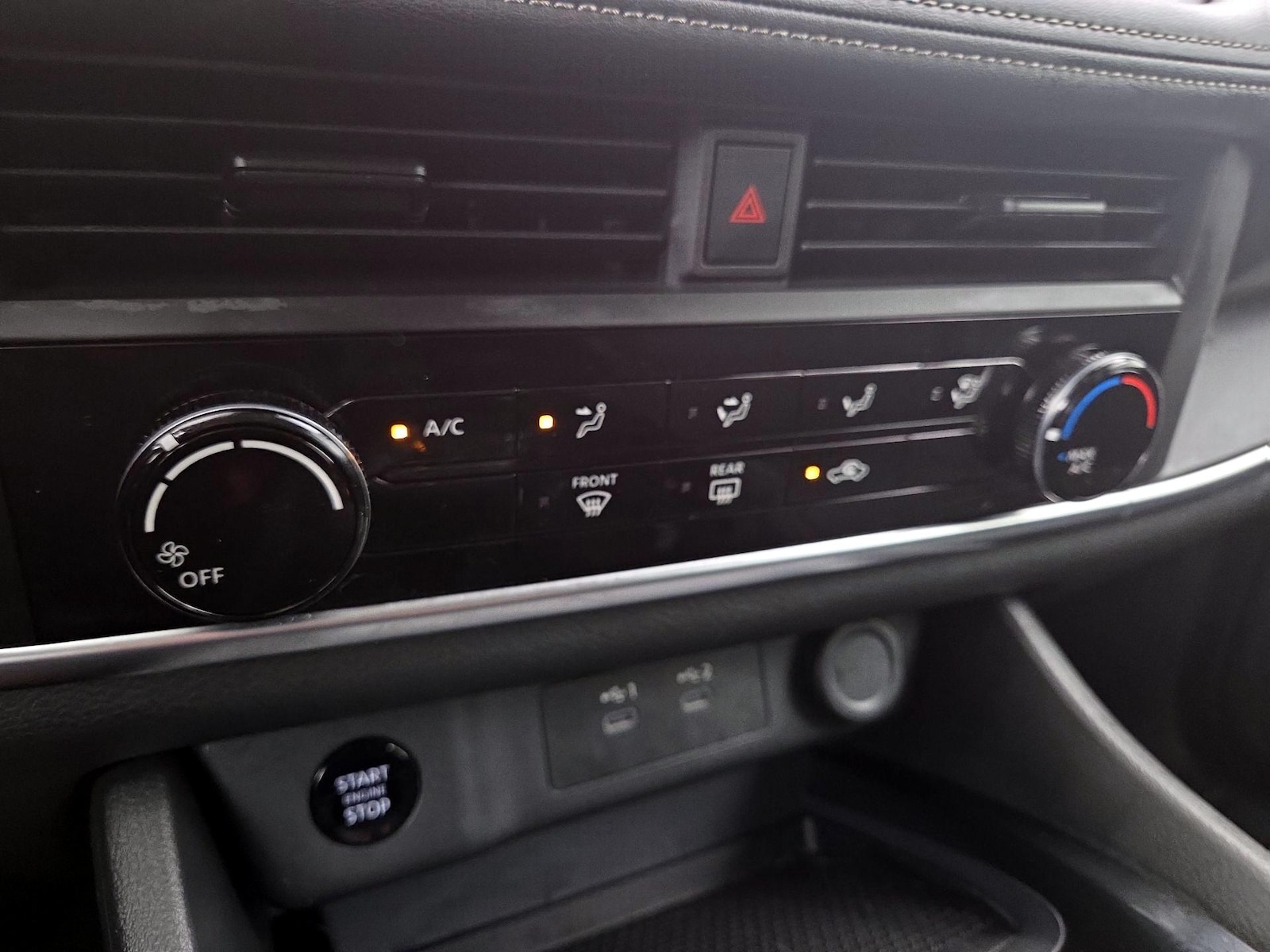 2025 Nissan Rogue S - Photo 17