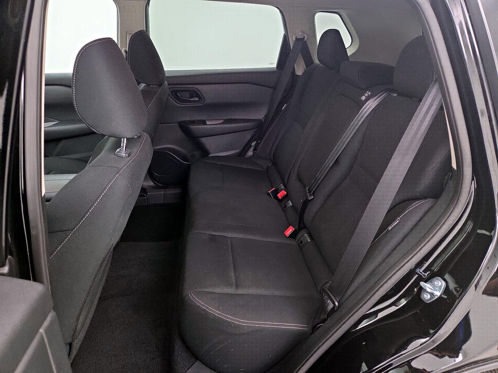 2025 Nissan Rogue S - Photo 20